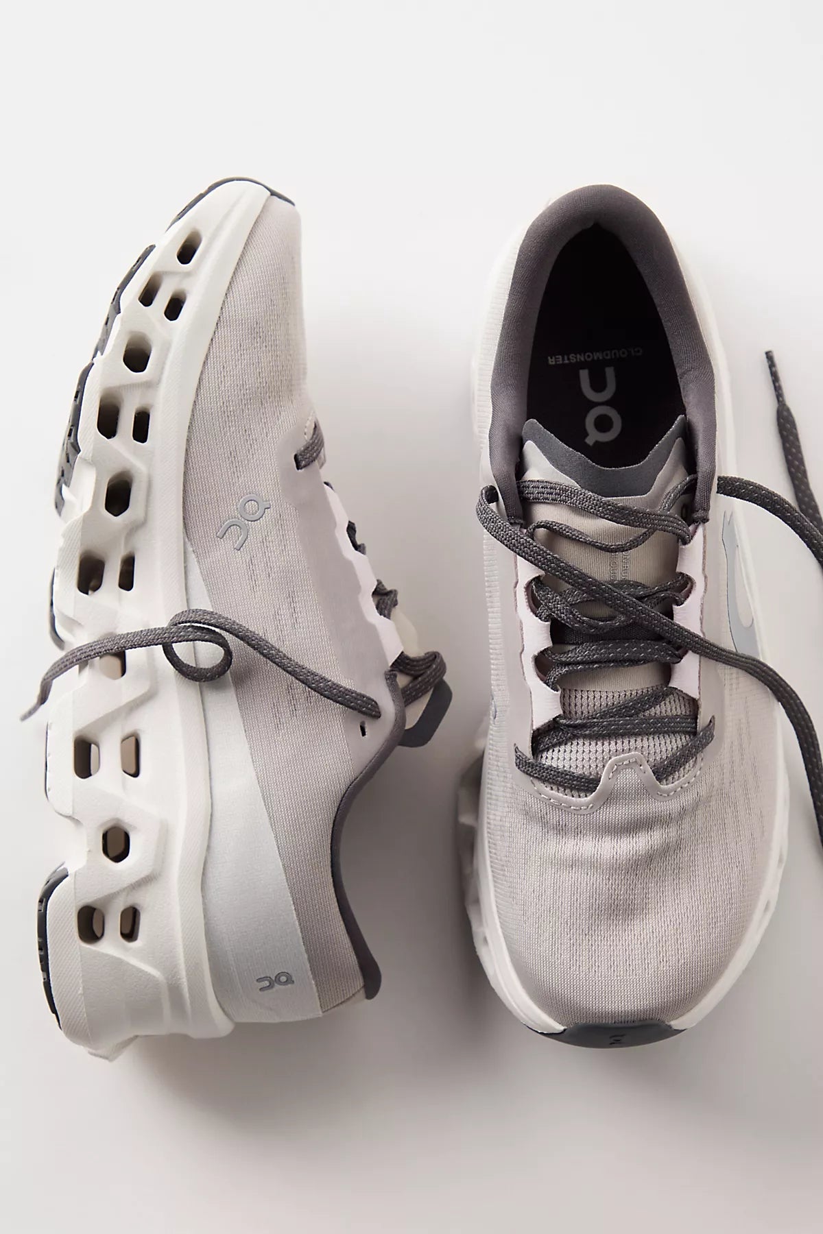 On Cloudmonster 3 Sneakers