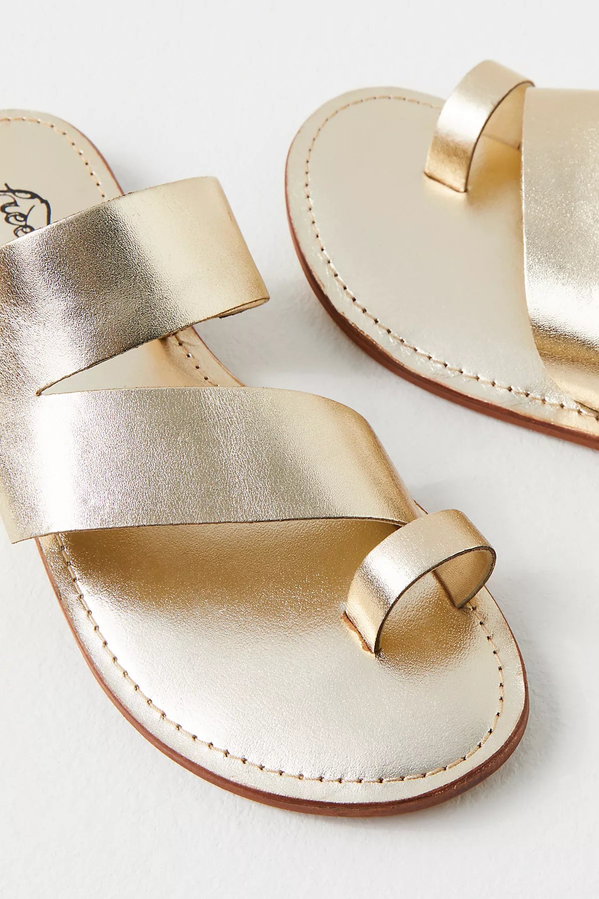 Abilene Toe Loop Sandals