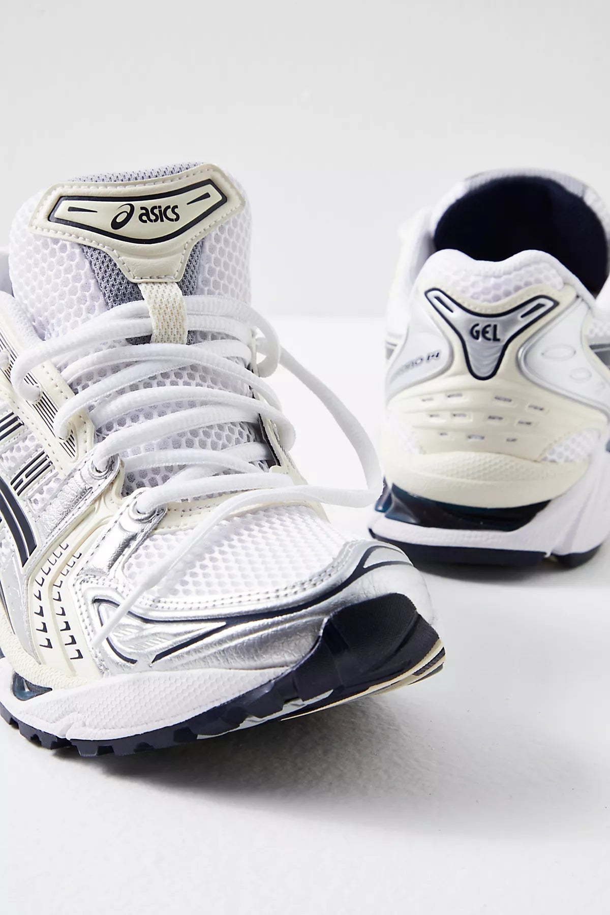 ASICS GEL-KAYANO 14 Sneakers