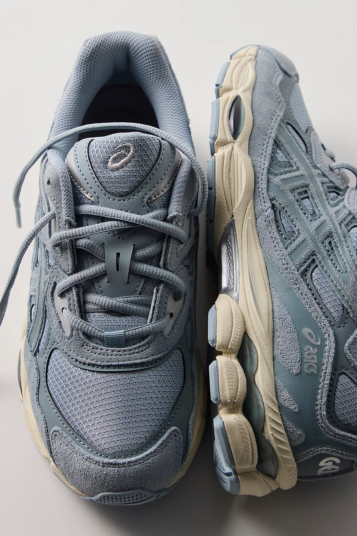 ASICS GEL-NYC Sneakers