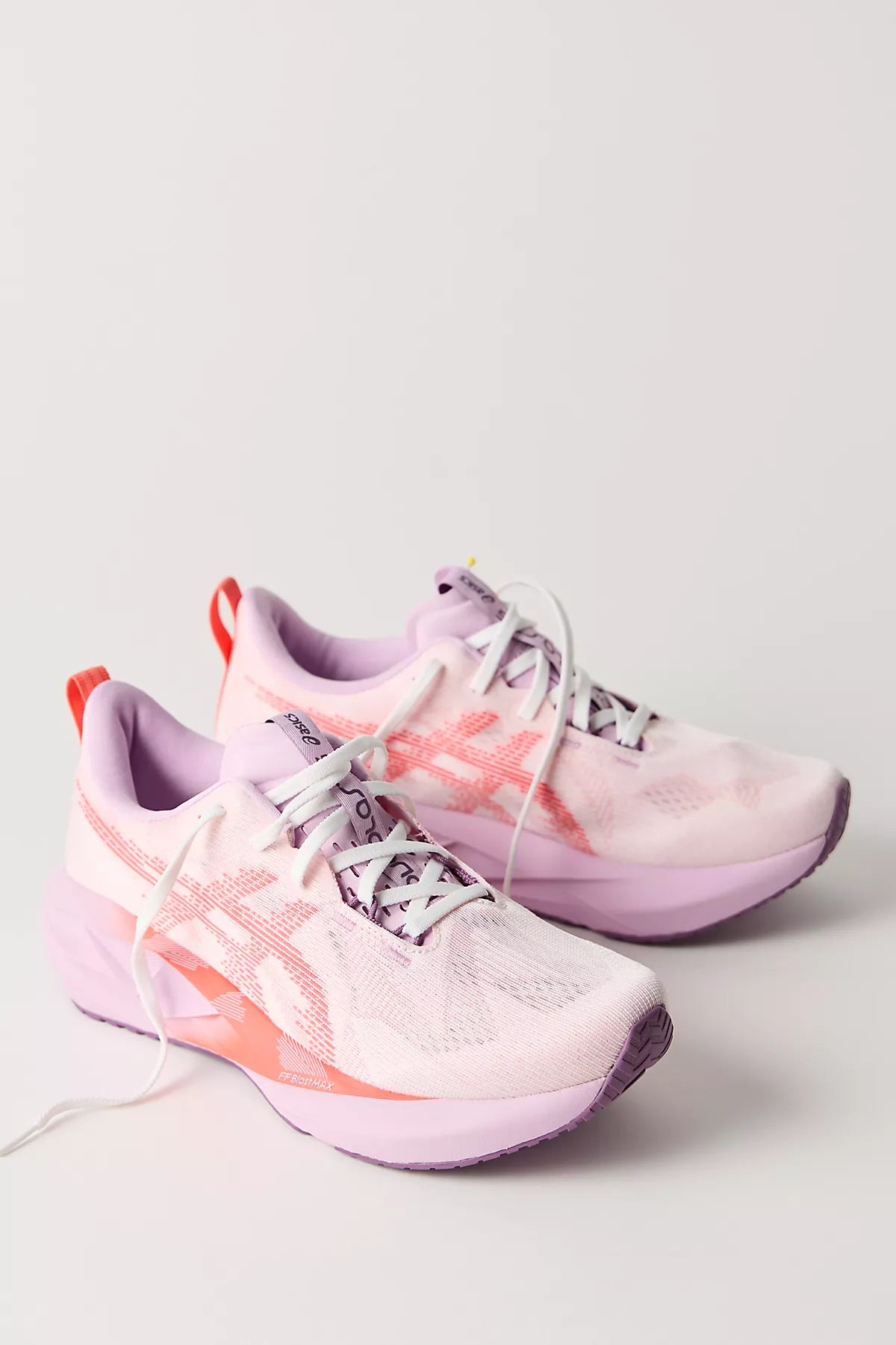 ASICS Novablast 5 Sneakers