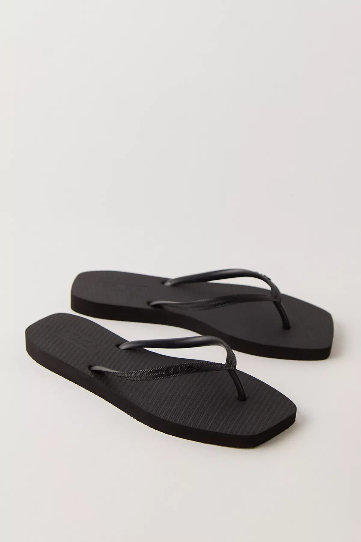 Going Coastal Flip Flops