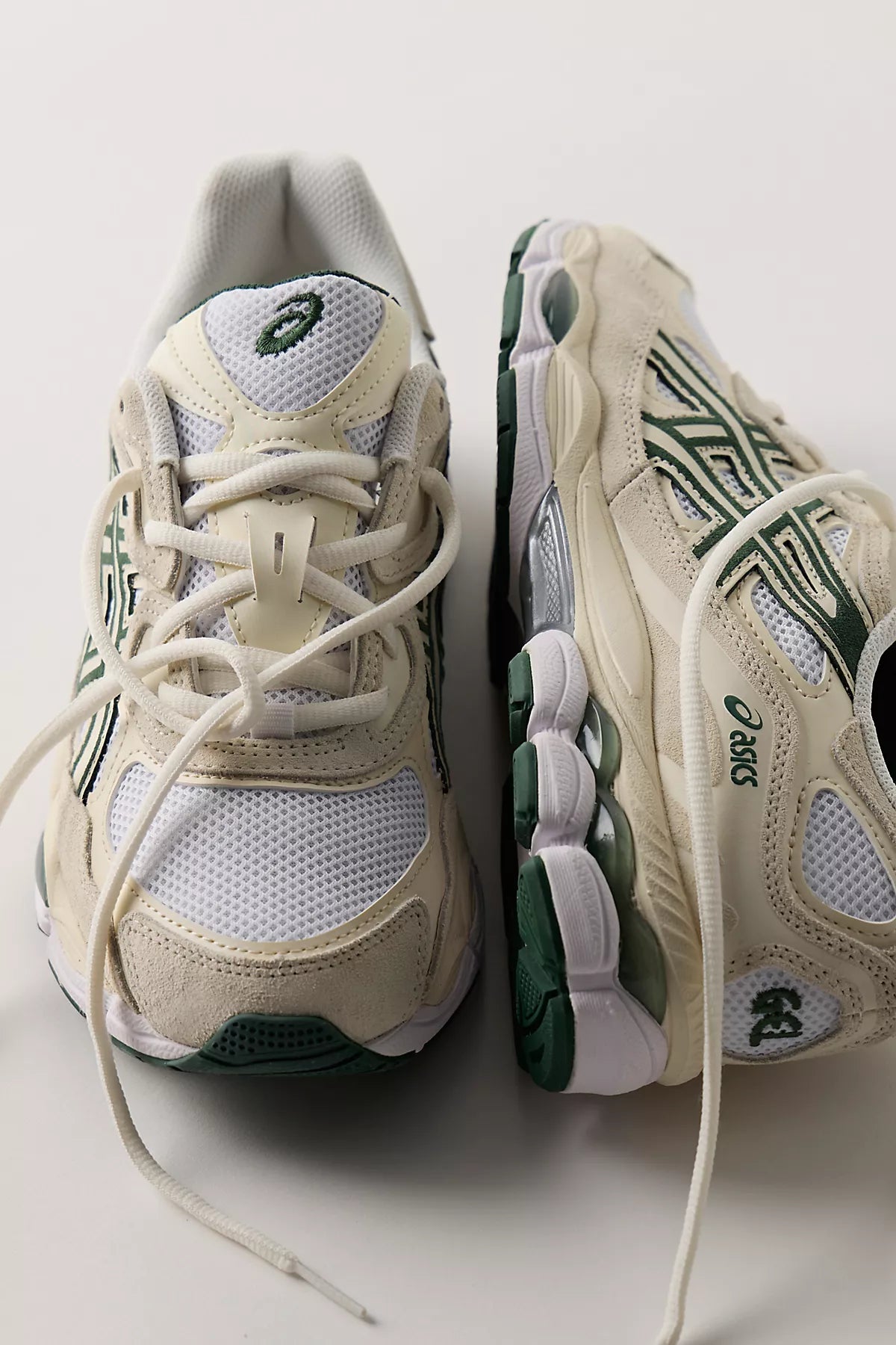 ASICS GEL-NYC Sneakers