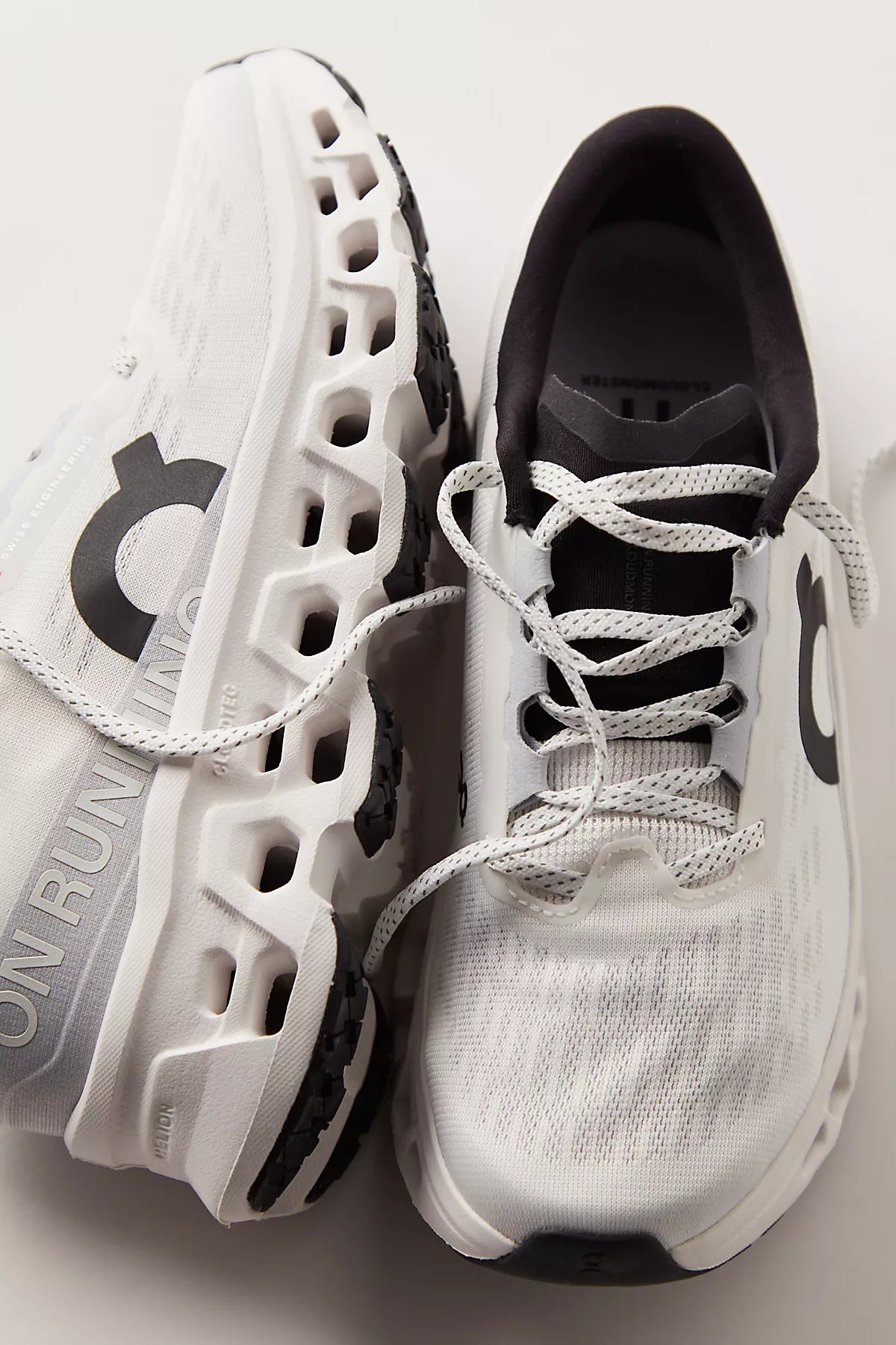 On Cloudmonster 3 Sneakers