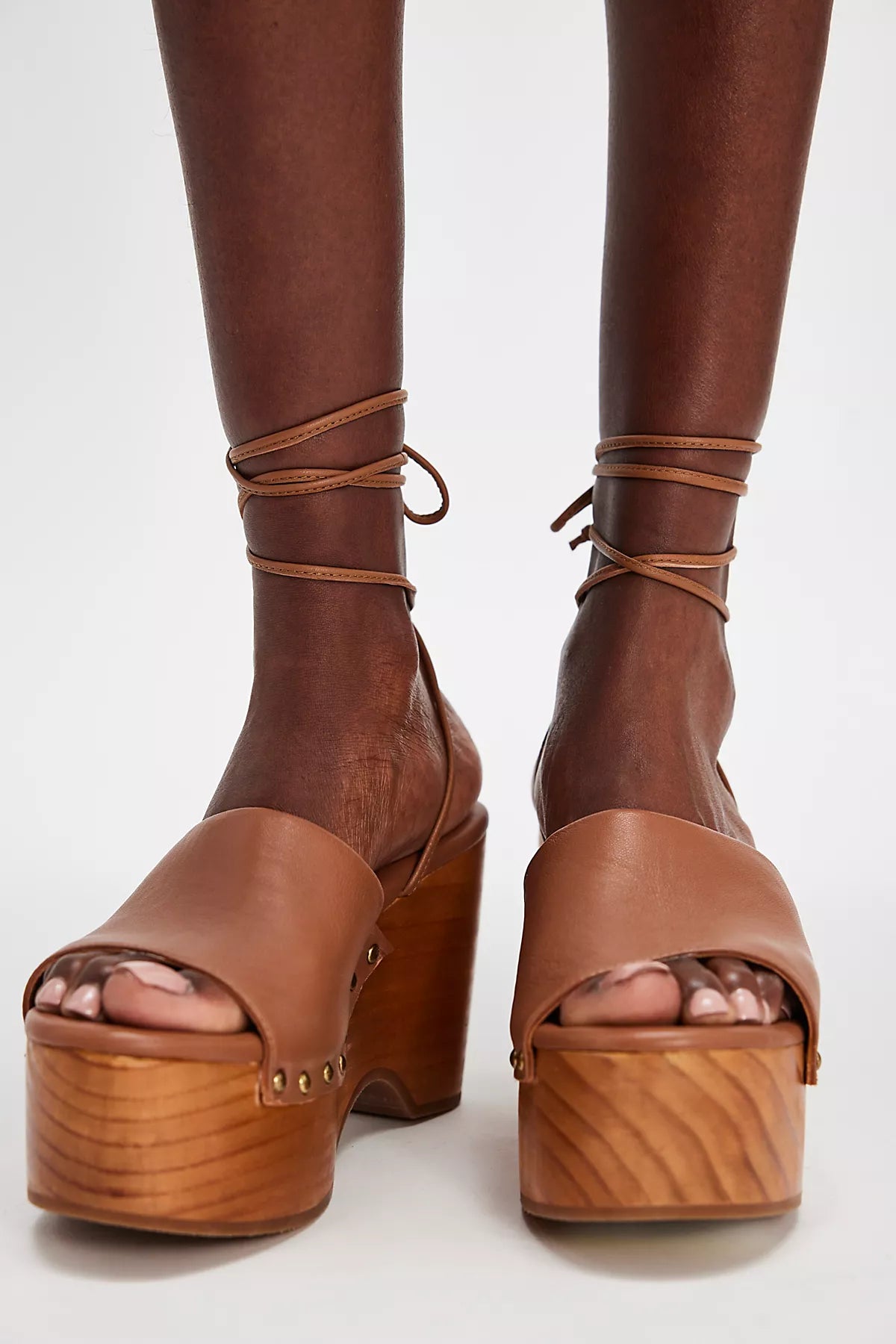 Front Row Wrap Clogs