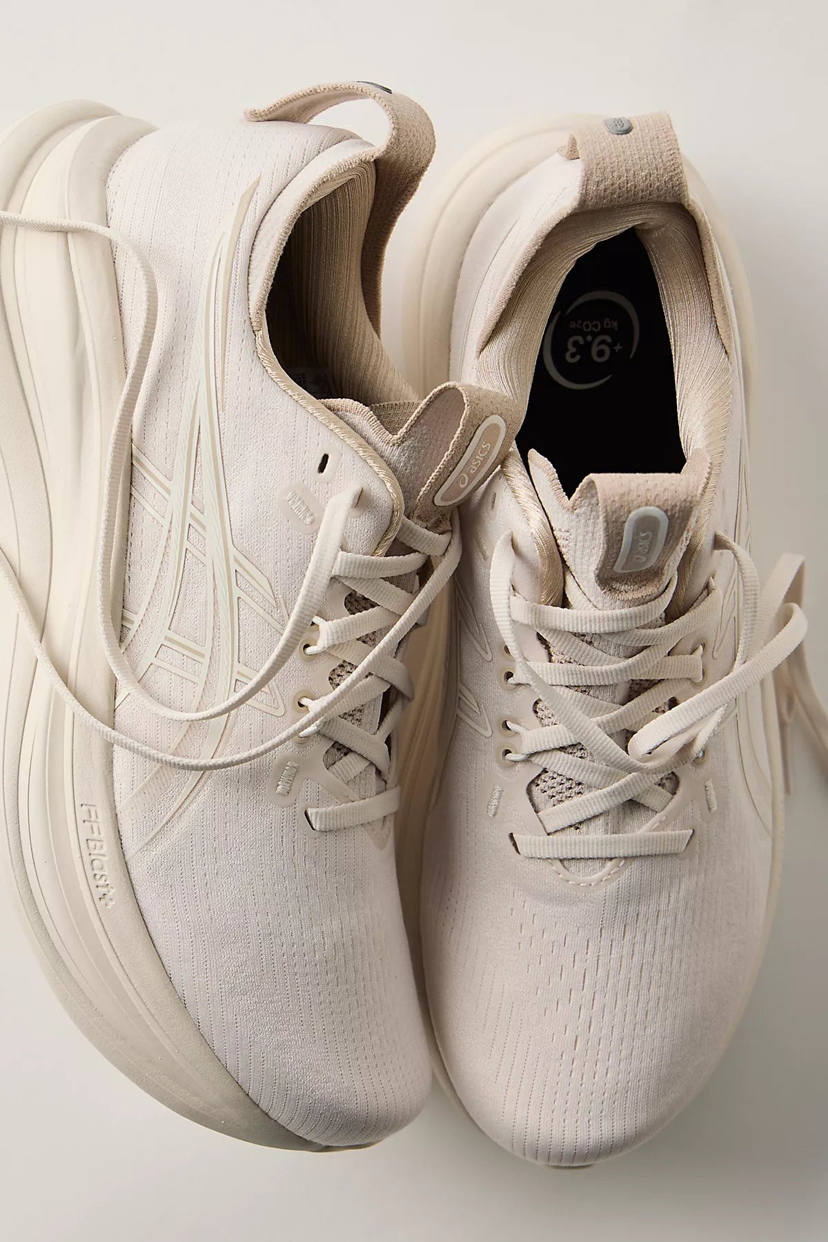 ASICS GEL-NIMBUS 28 Sneakers