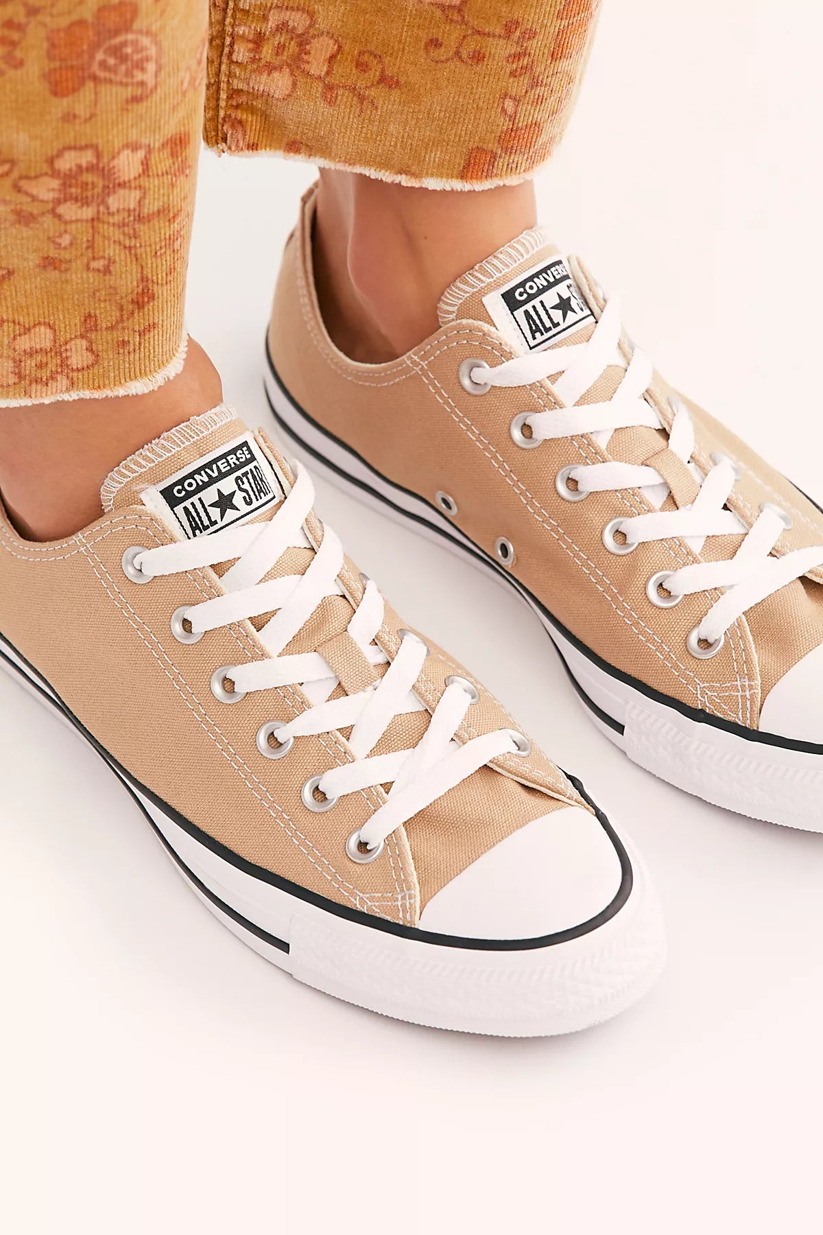 Chuck Taylor All Star Low-Top Converse Sneakers