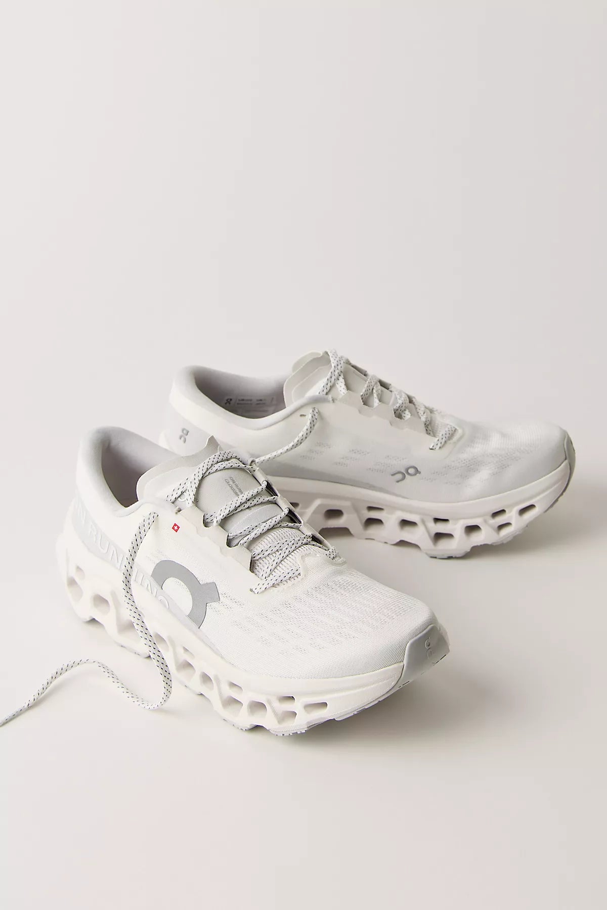 On Cloudmonster 3 Sneakers