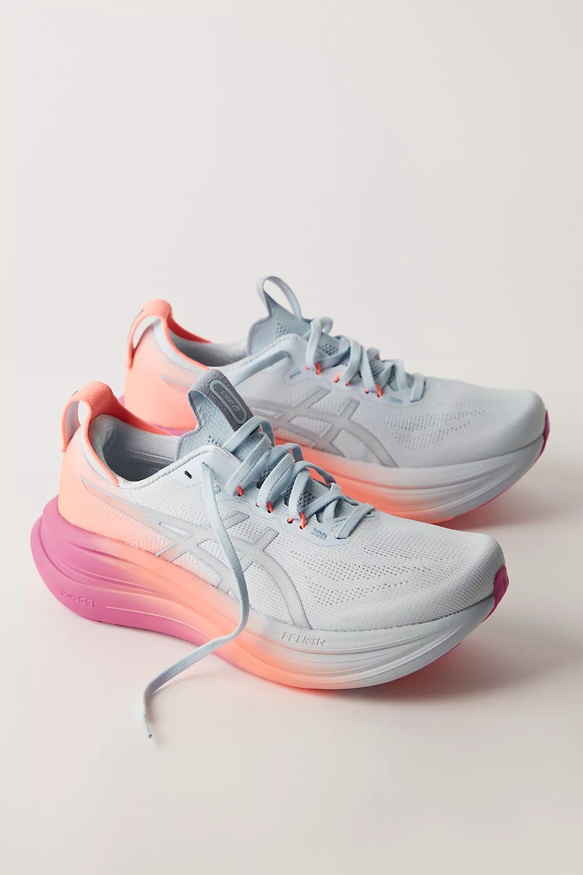 ASICS GEL-NIMBUS 28 Sneakers