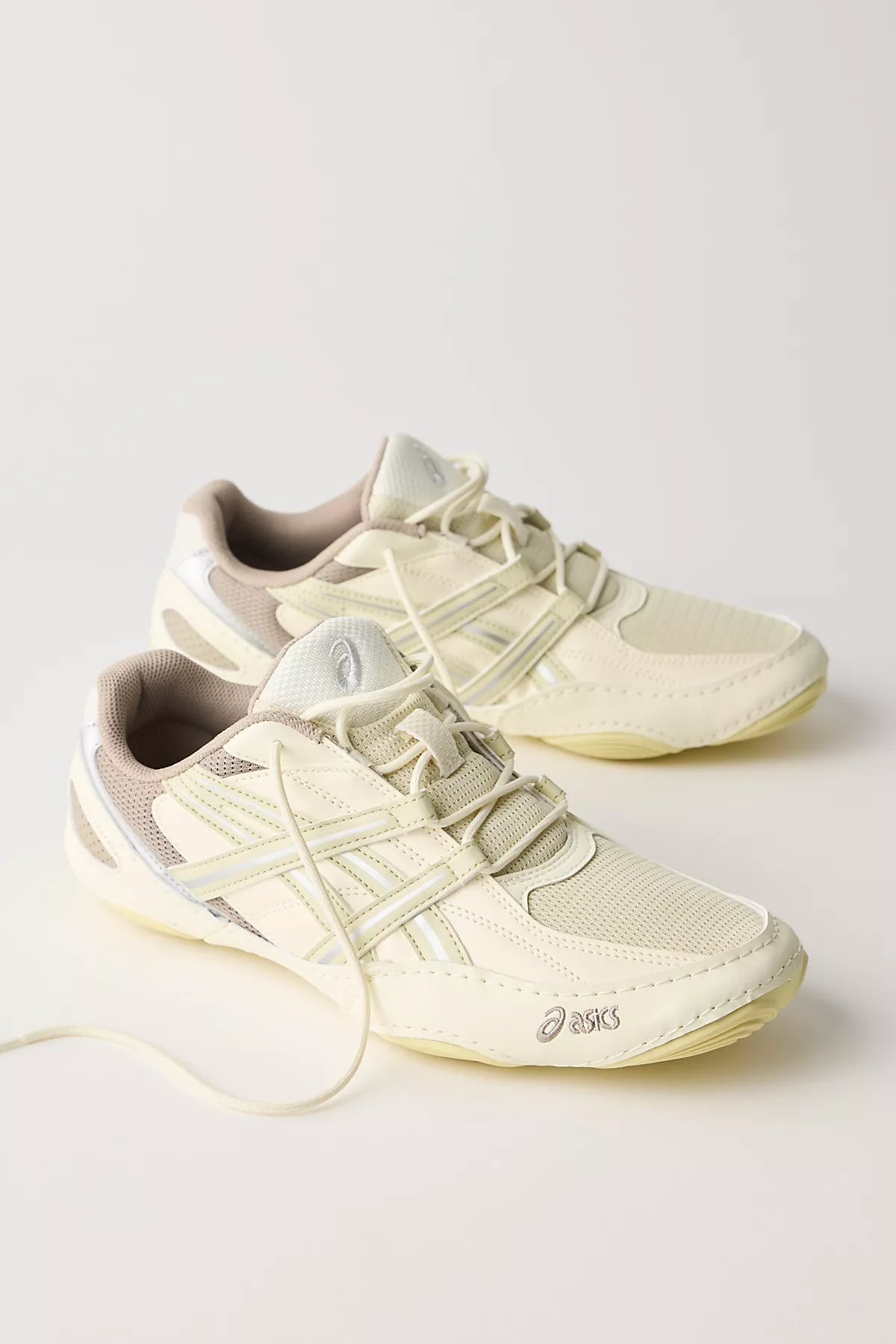 ASICS HYPERSYNC Sneakers