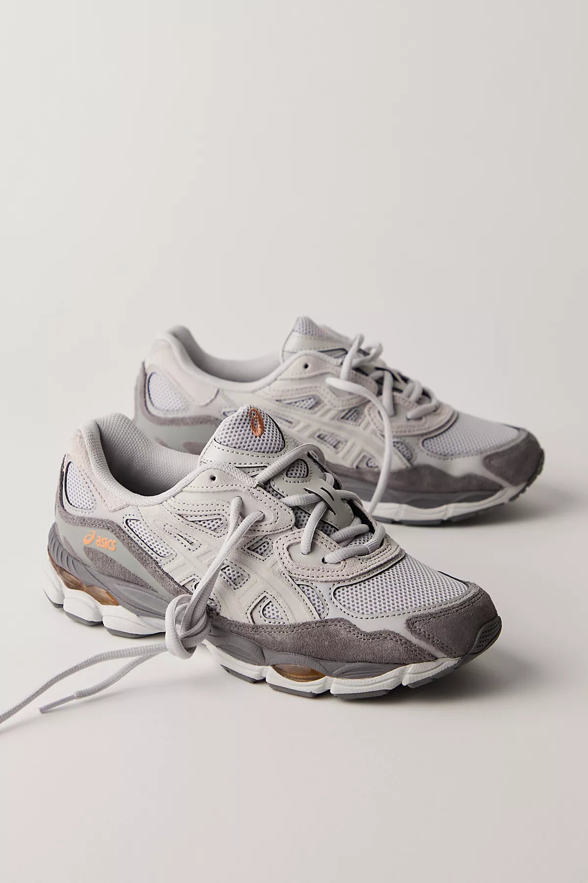 ASICS GEL-NYC Sneakers
