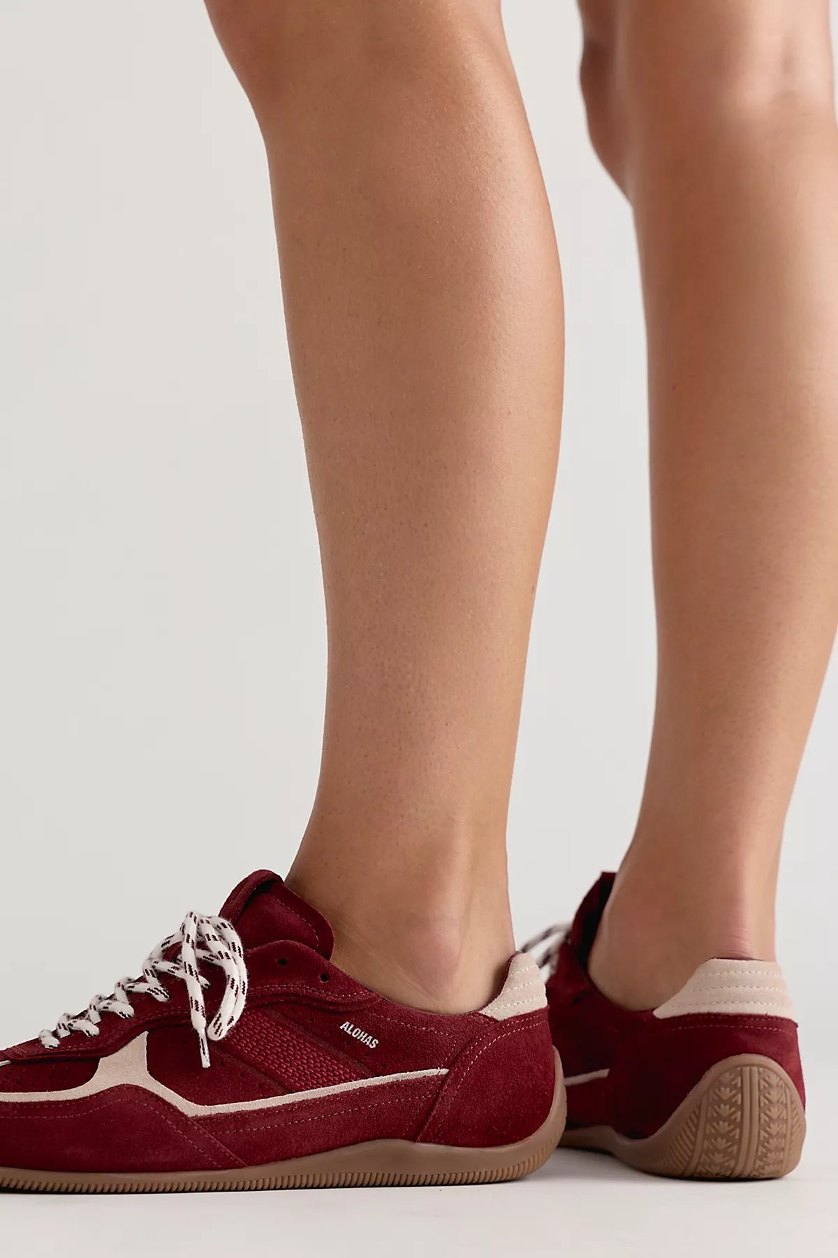 ALOHAS Tb.91 Suede Sneakers