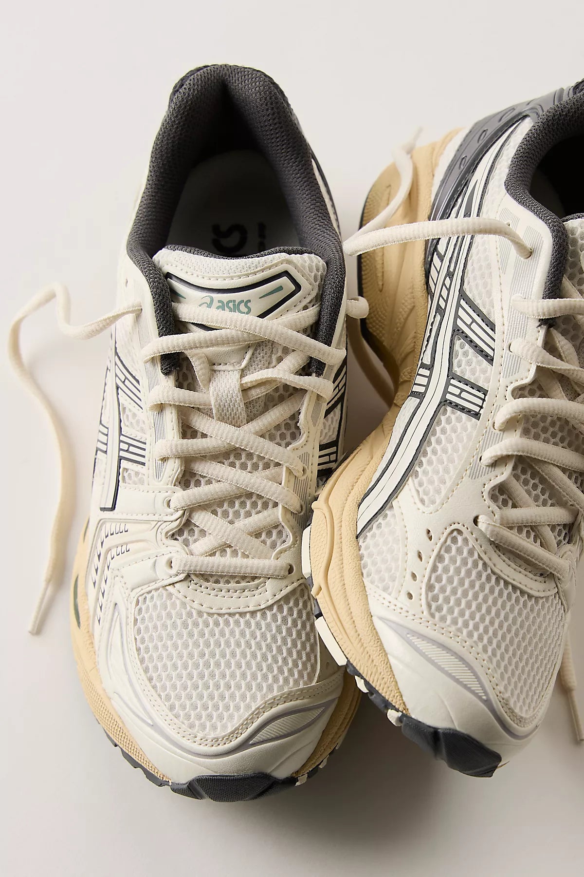 ASICS GEL-KAYANO 14 Sneakers