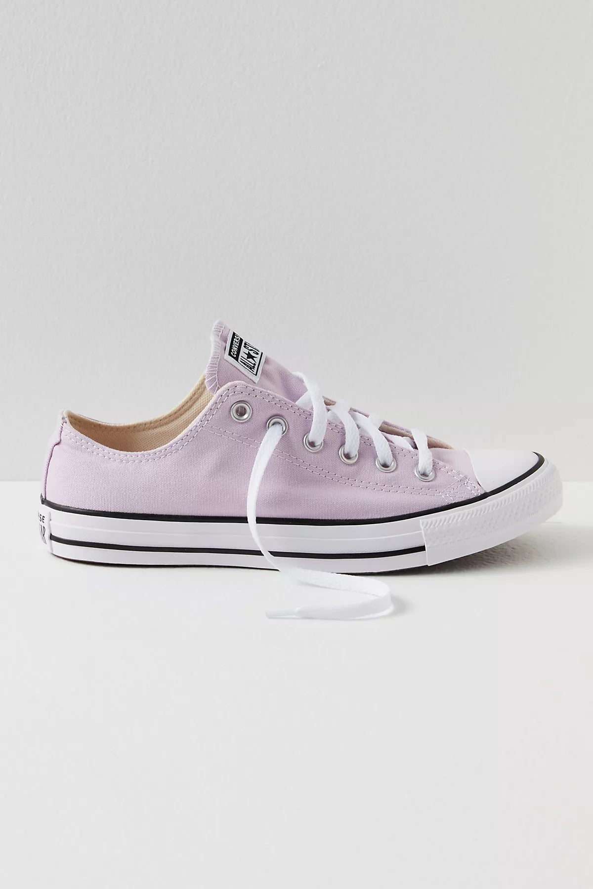 Chuck Taylor All Star Low-Top Converse Sneakers