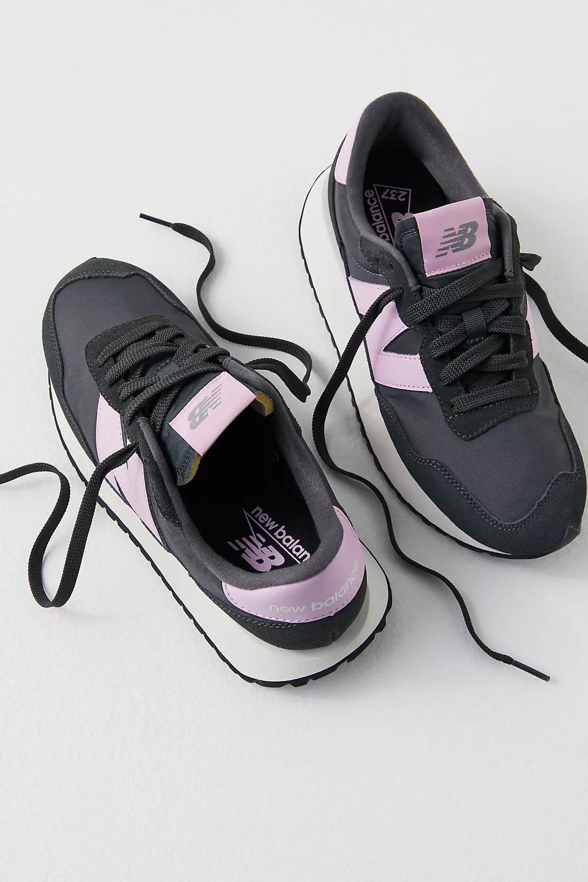 New Balance 237 Sneakers
