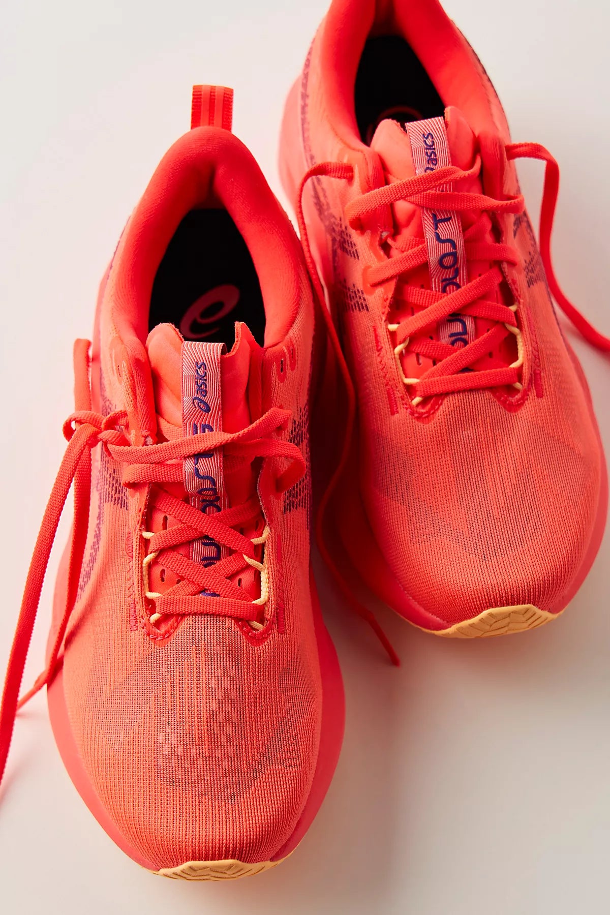 ASICS Novablast 5 Sneakers