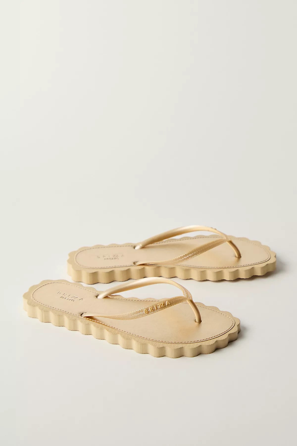 Cookie Cutter Scalloped Flip Flops