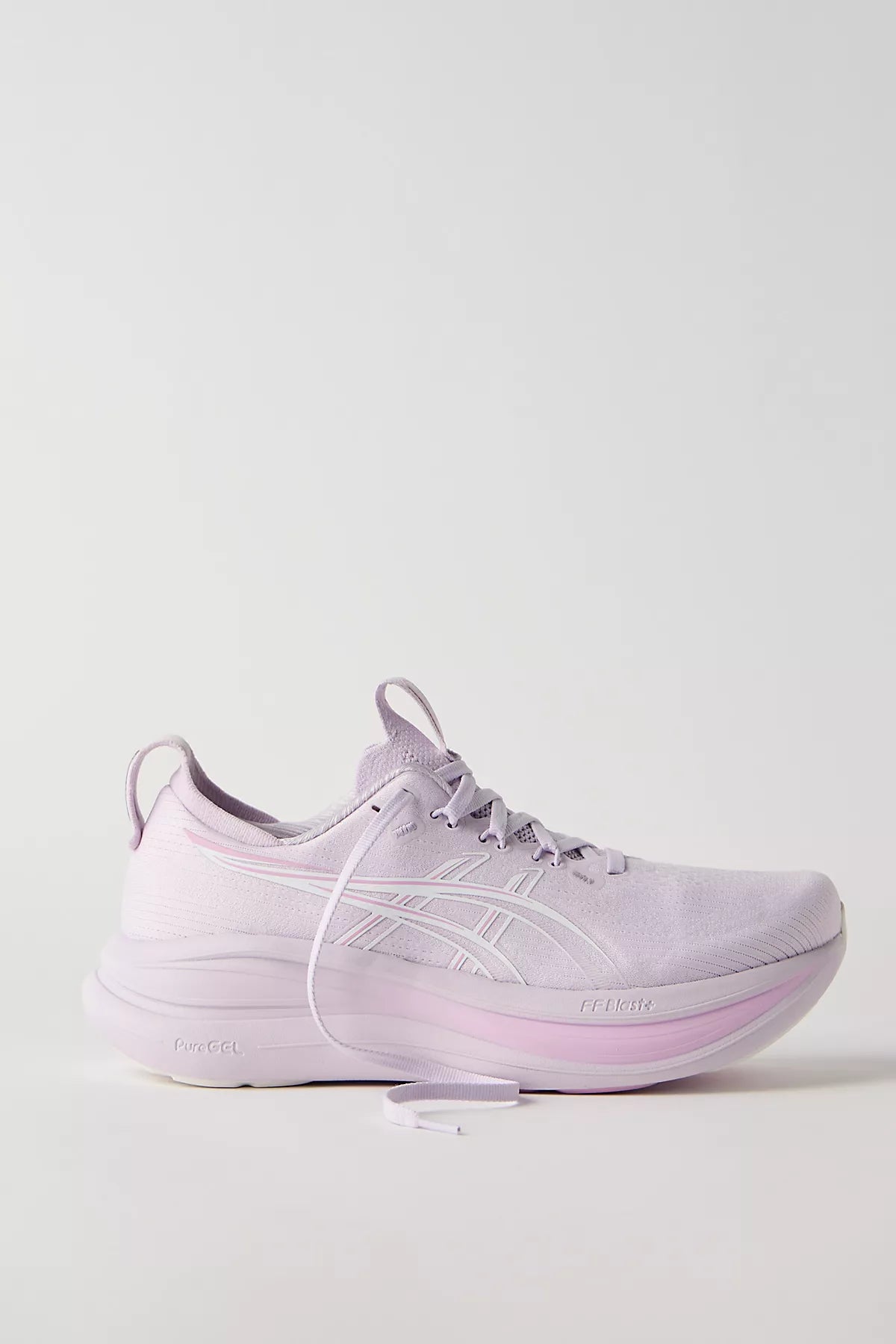 ASICS GEL-NIMBUS 28 Sneakers
