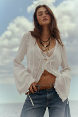 Amorella Blouse