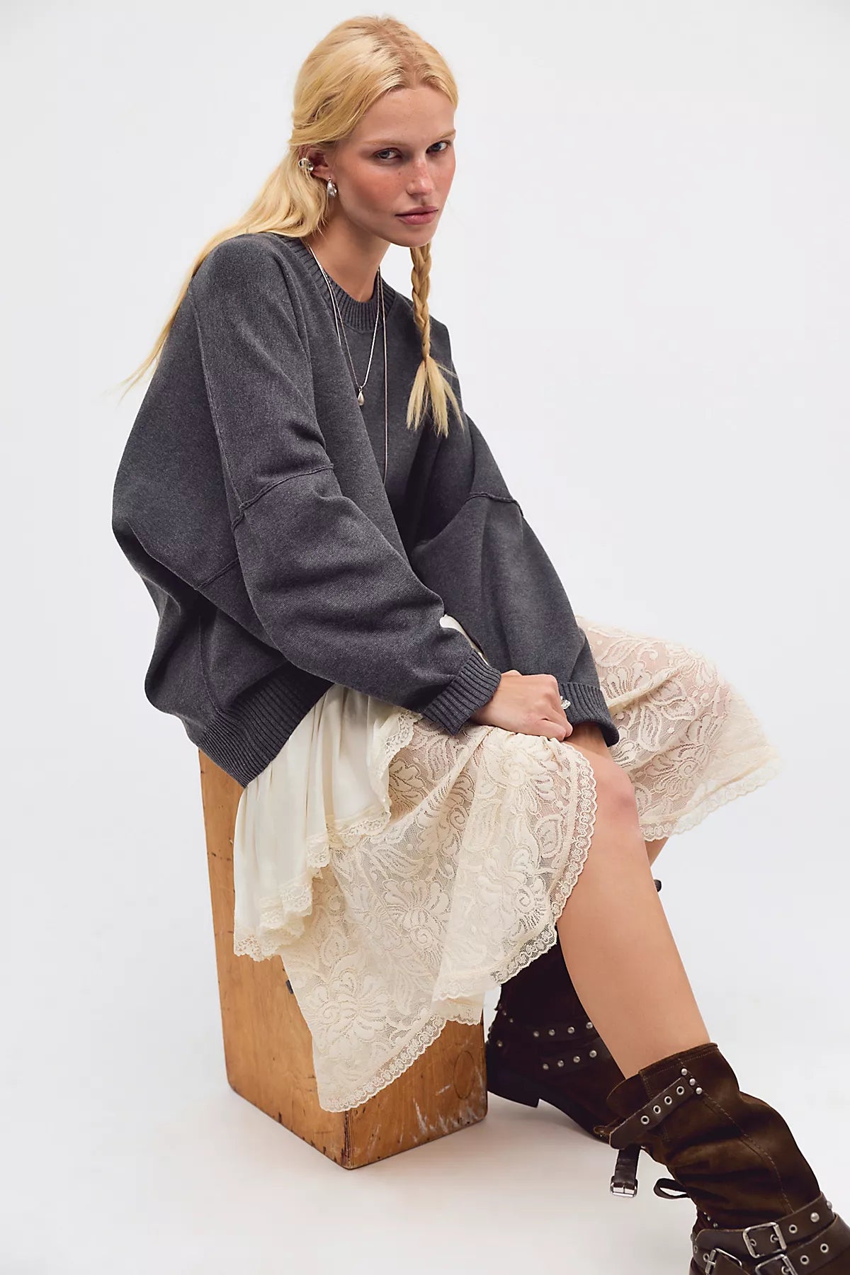 Alma Pullover