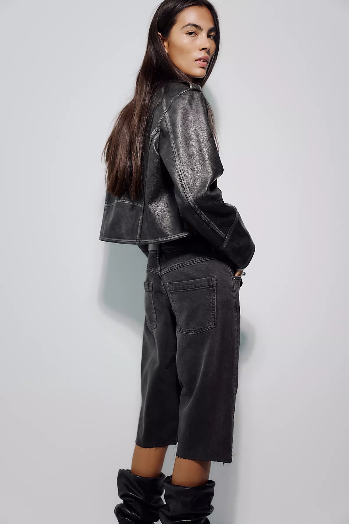 We The Free Low-Rise Relaxed Capri Jeans