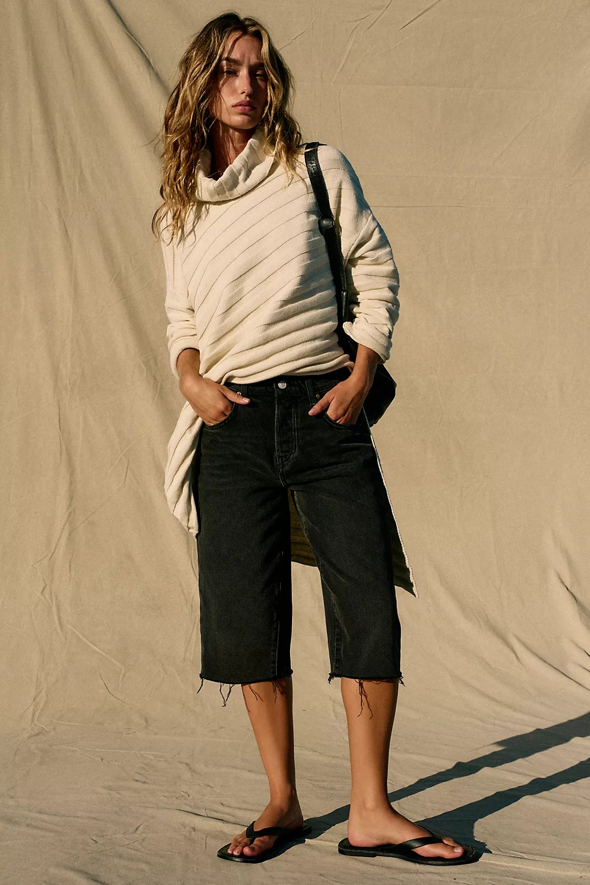 We The Free Low-Rise Relaxed Capri Jeans