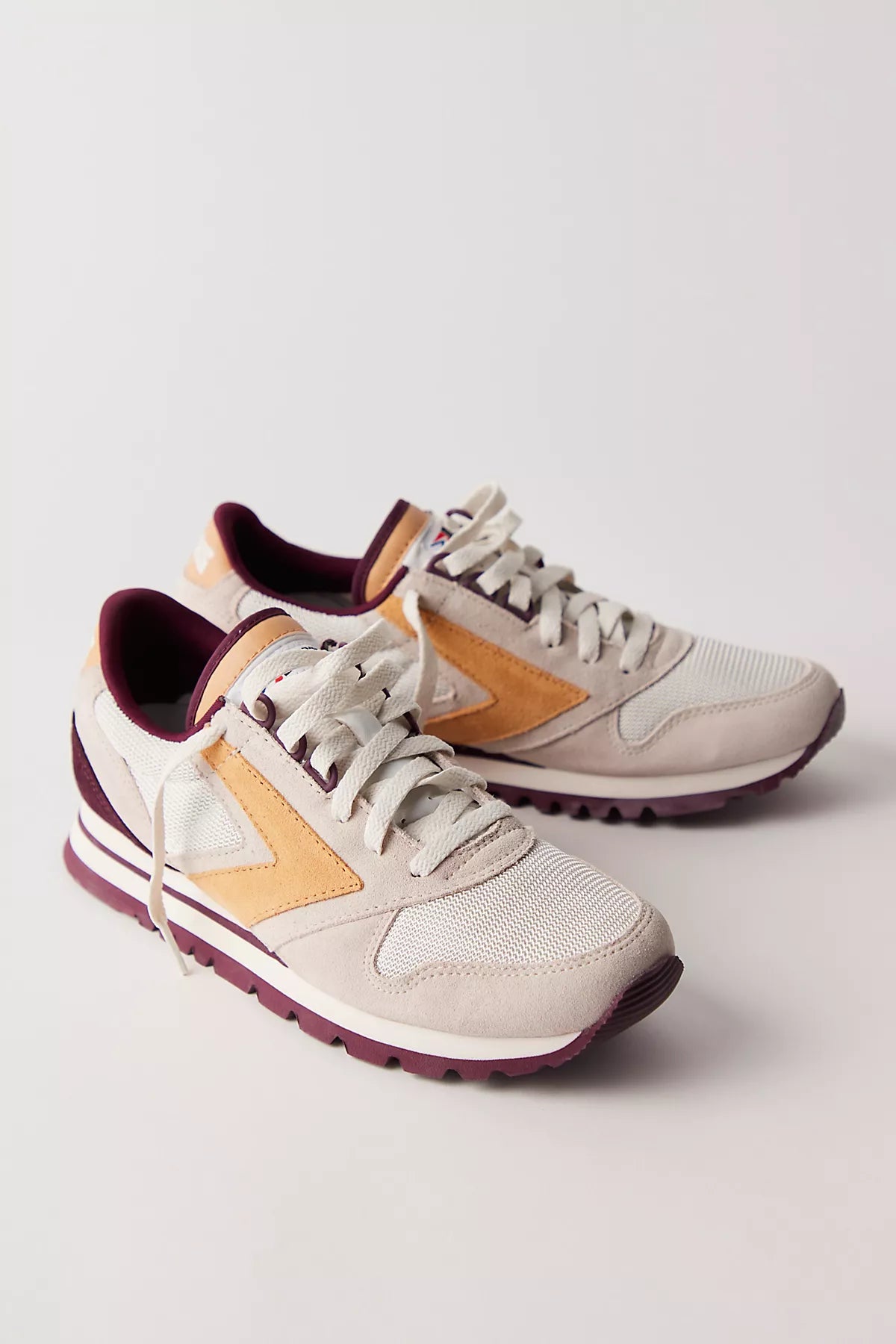Brooks Chariot Sneakers