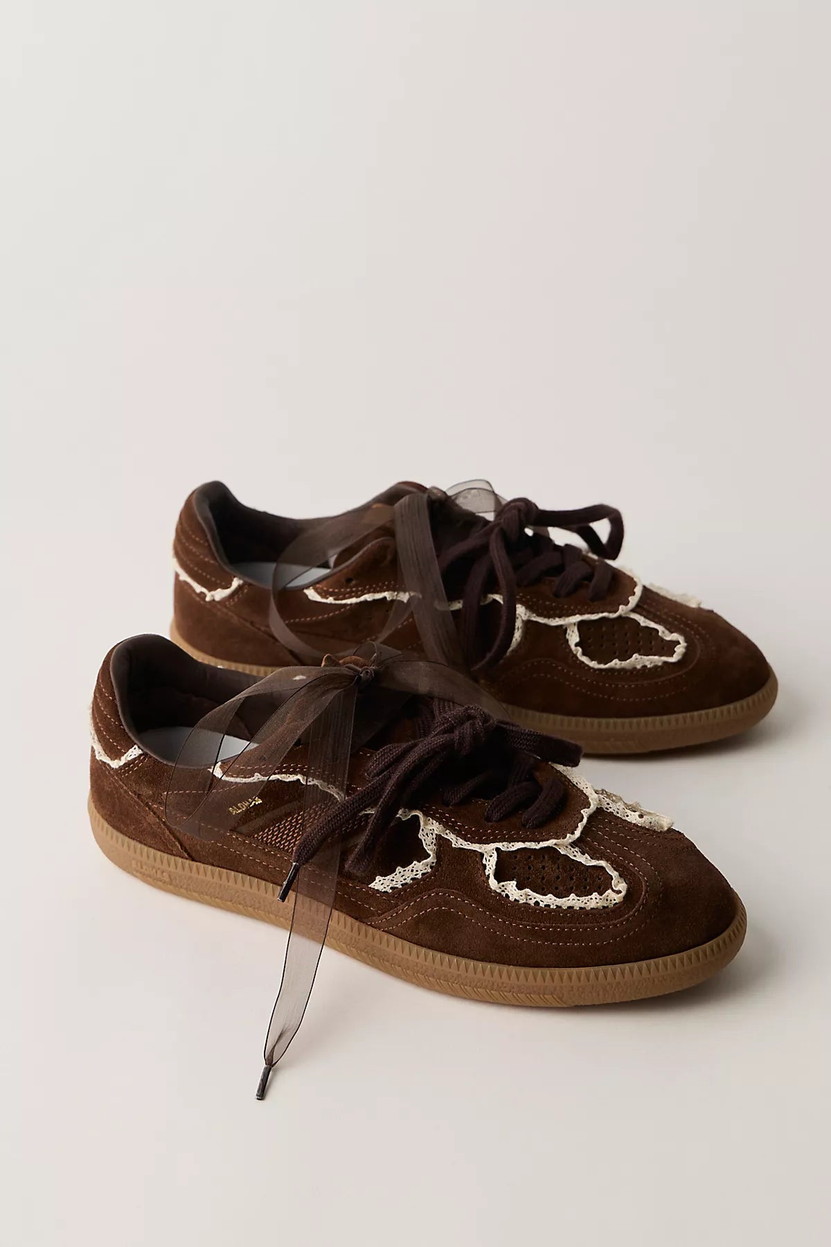 ALOHAS Tb.490 Crochet Sneakers