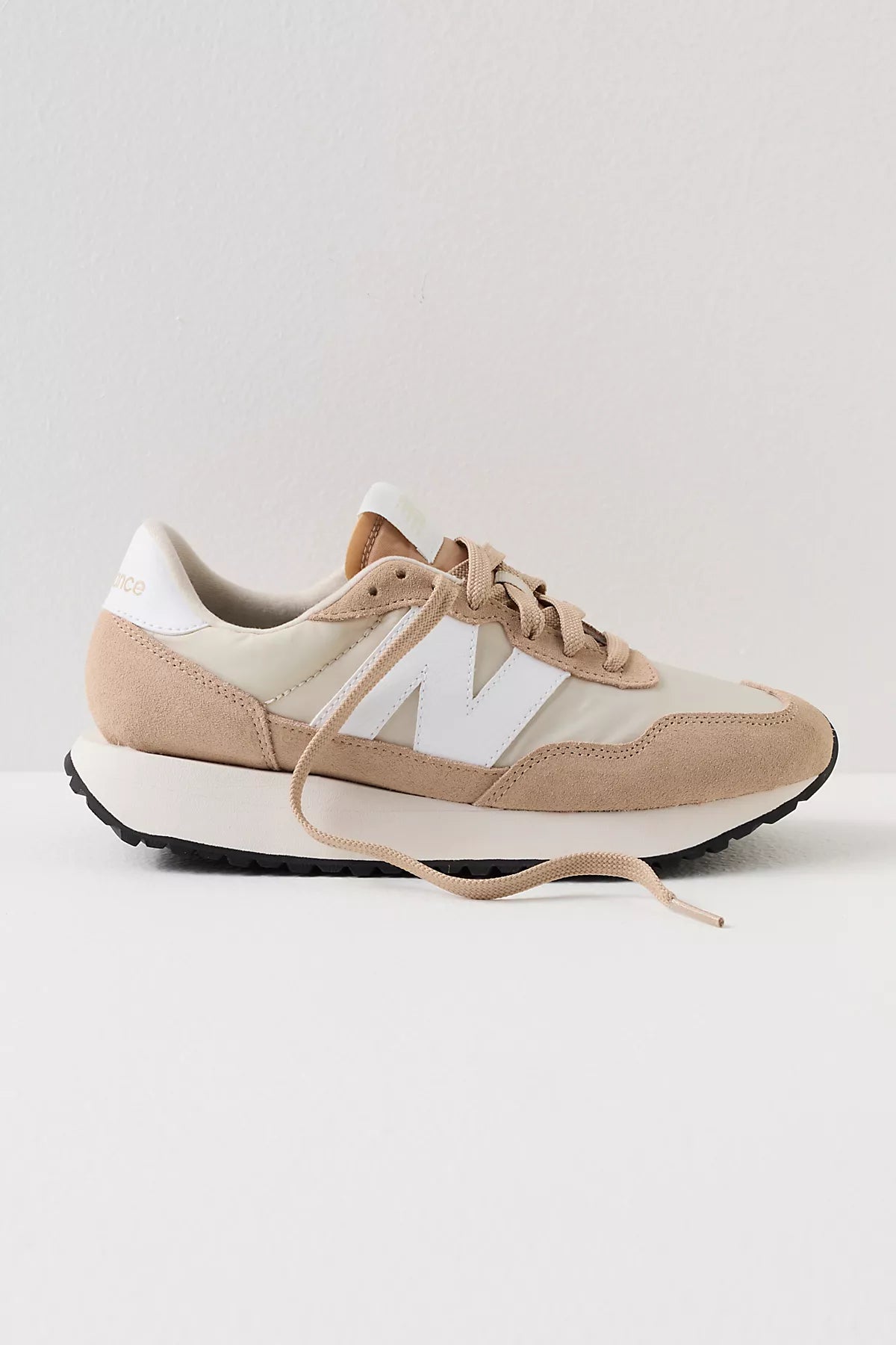 New Balance 237 Sneakers