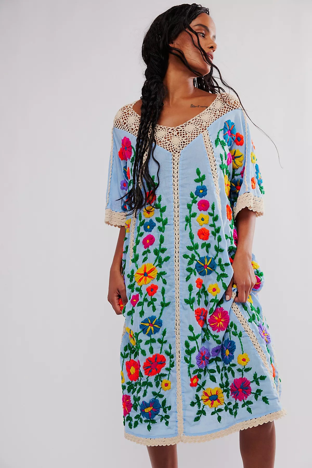 Bella Flor Embroidered Kaftan