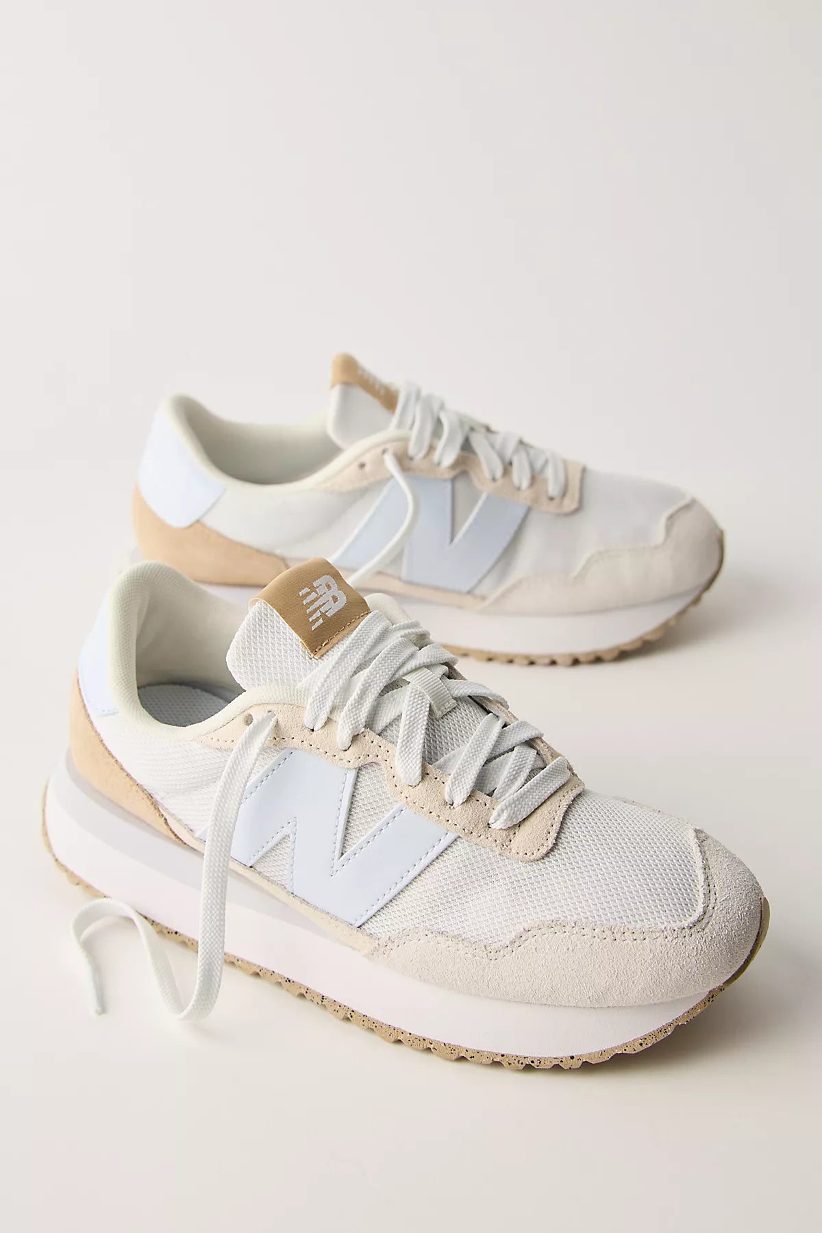New Balance 237 Sneakers
