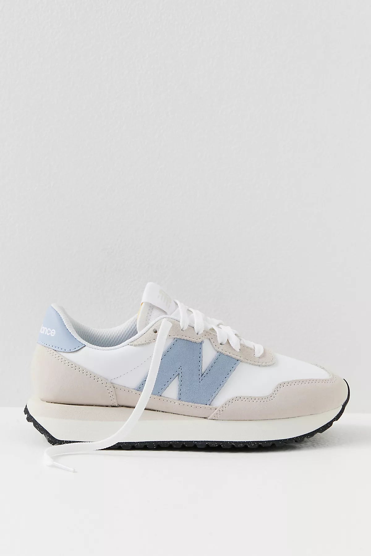 New Balance 237 Sneakers