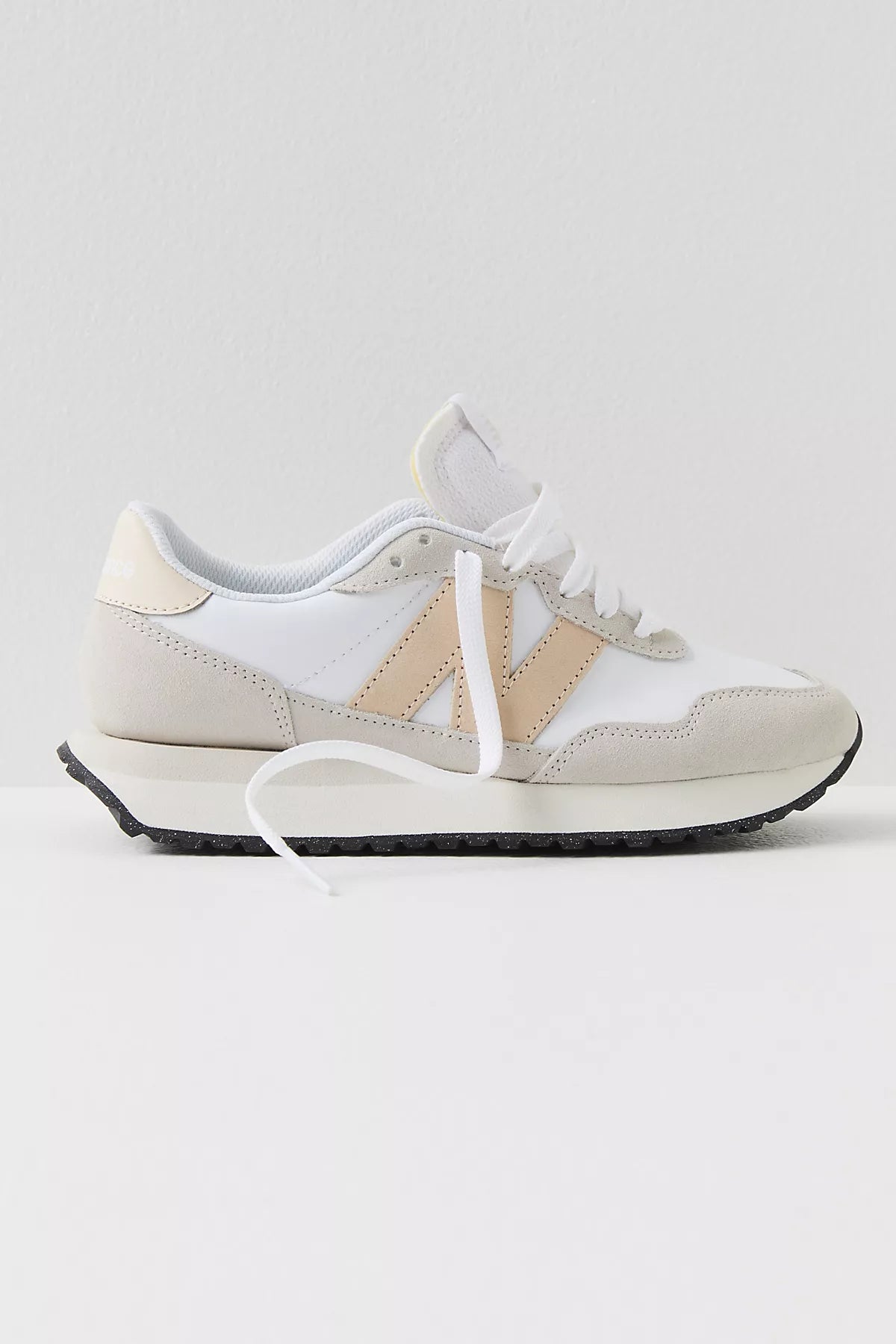 New Balance 237 Sneakers