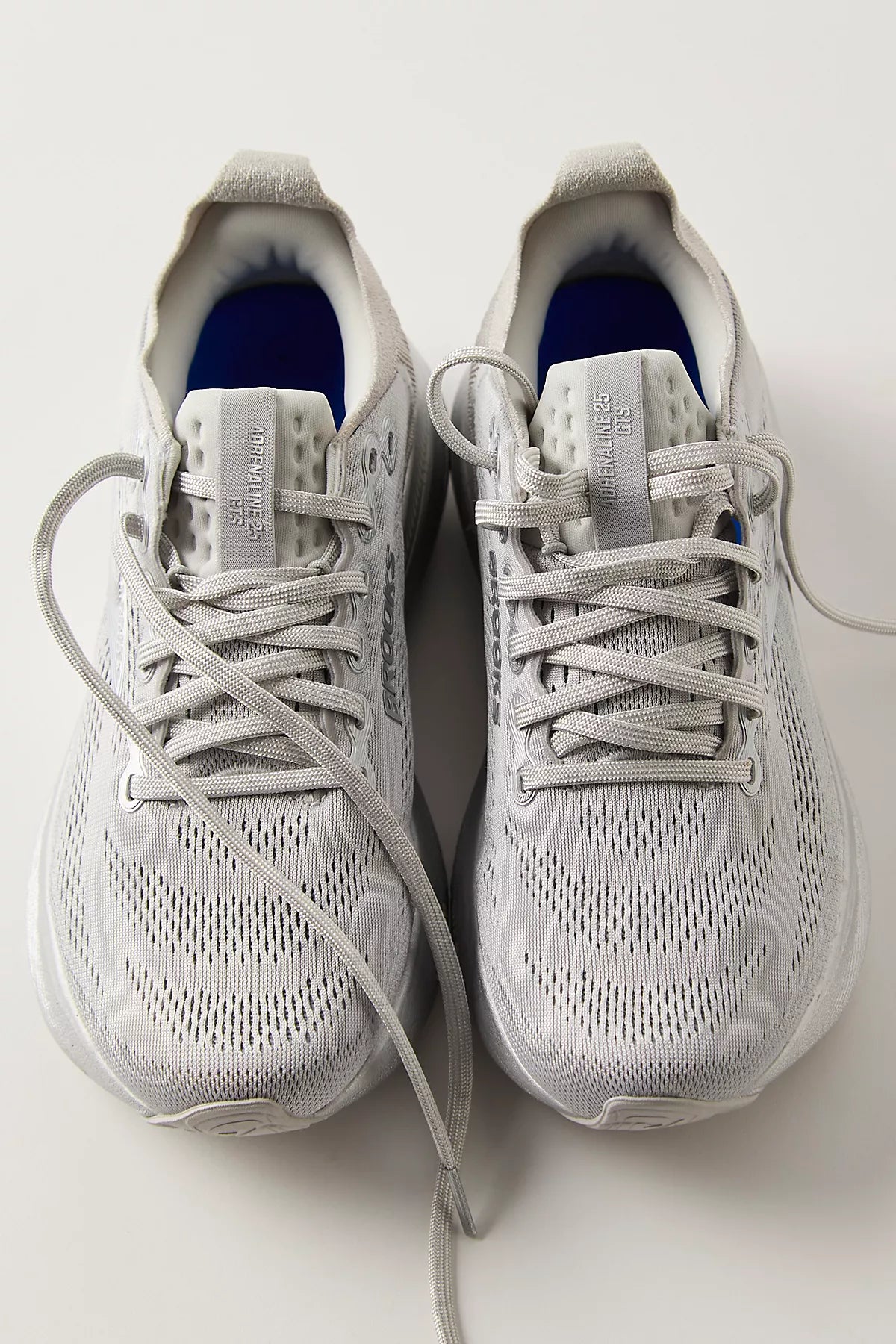 Brooks Adrenaline GTS 25 Sneakers