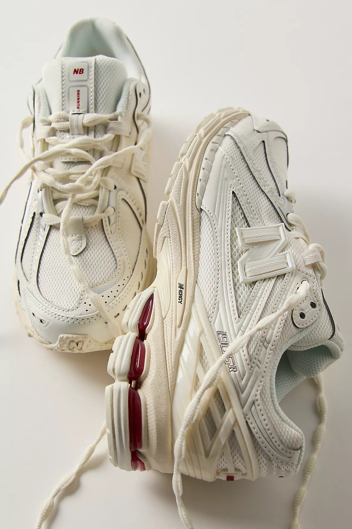 New Balance 1906R Sneakers