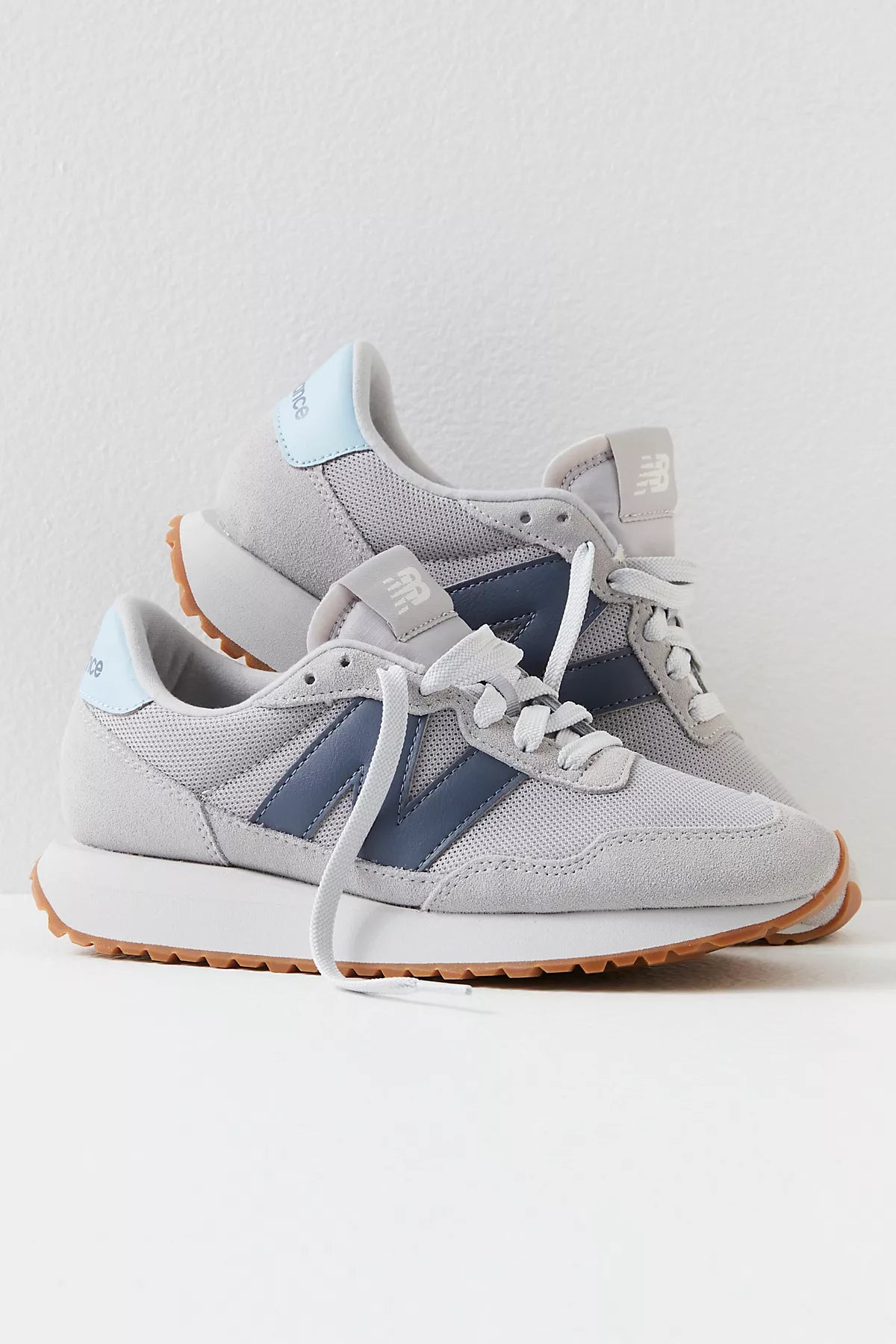 New Balance 237 Sneakers