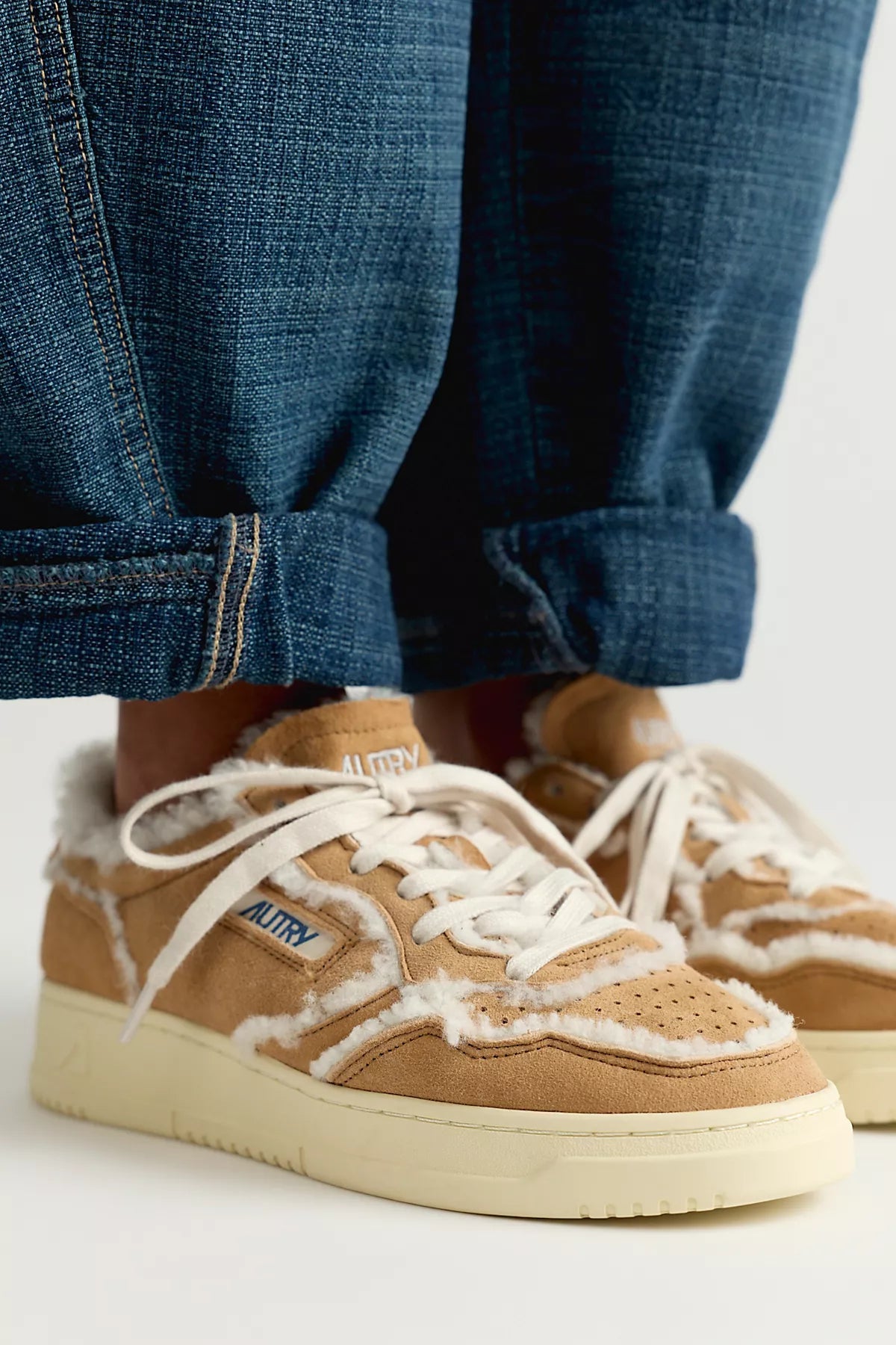 Autry Medalist Cozy Low-Top Sneakers