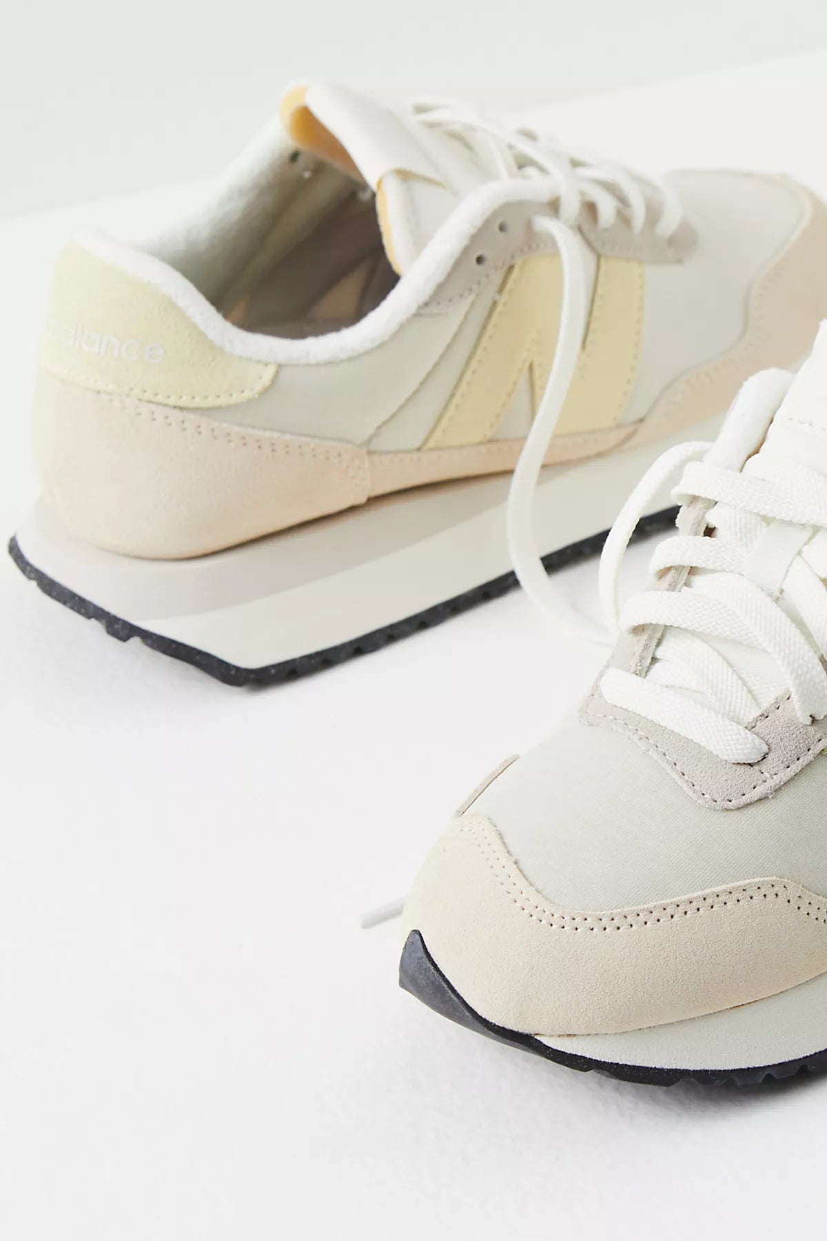 New Balance 237 Sneakers