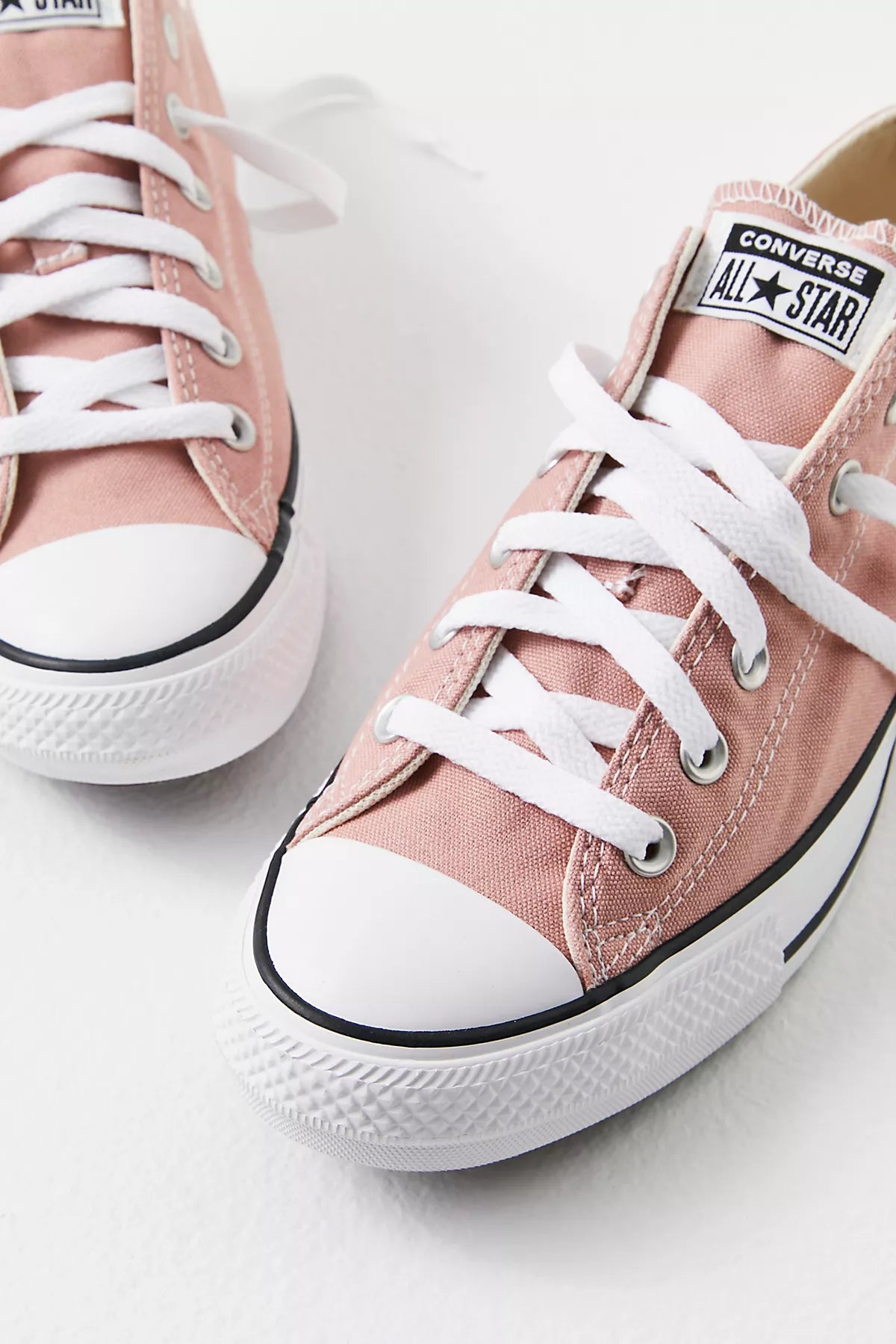 Chuck Taylor All Star Low-Top Converse Sneakers