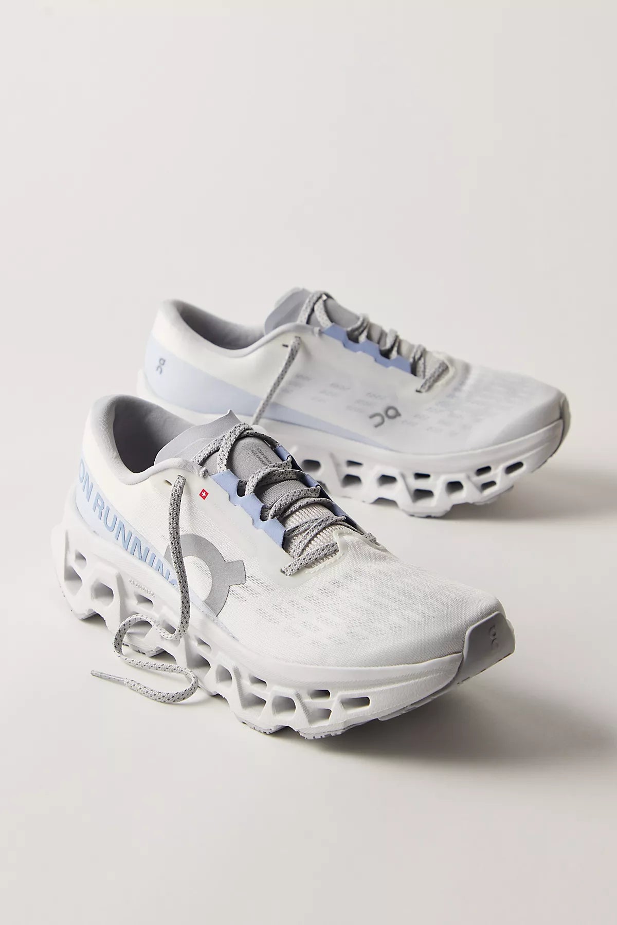 On Cloudmonster 3 Sneakers