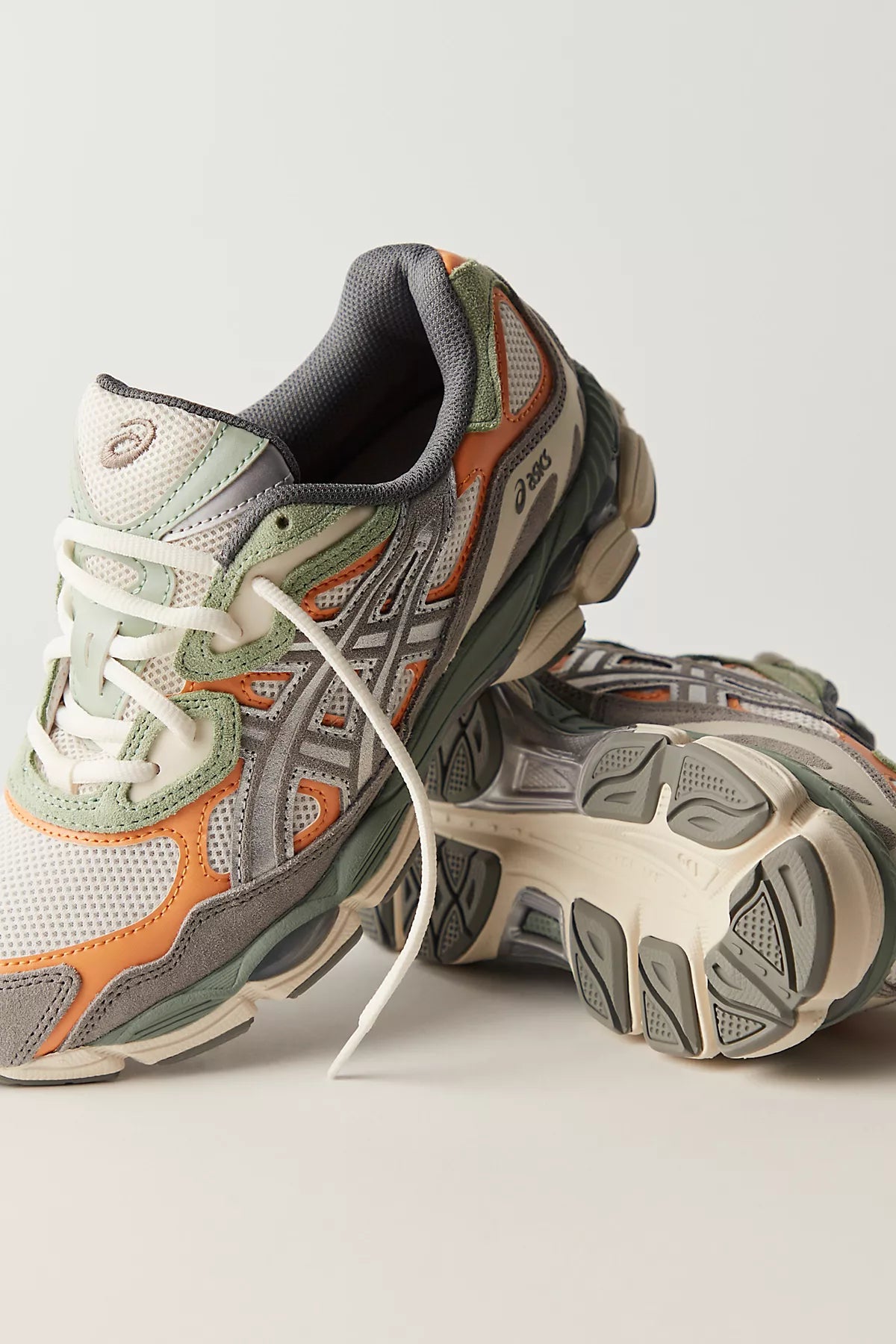 ASICS GEL-NYC Sneakers