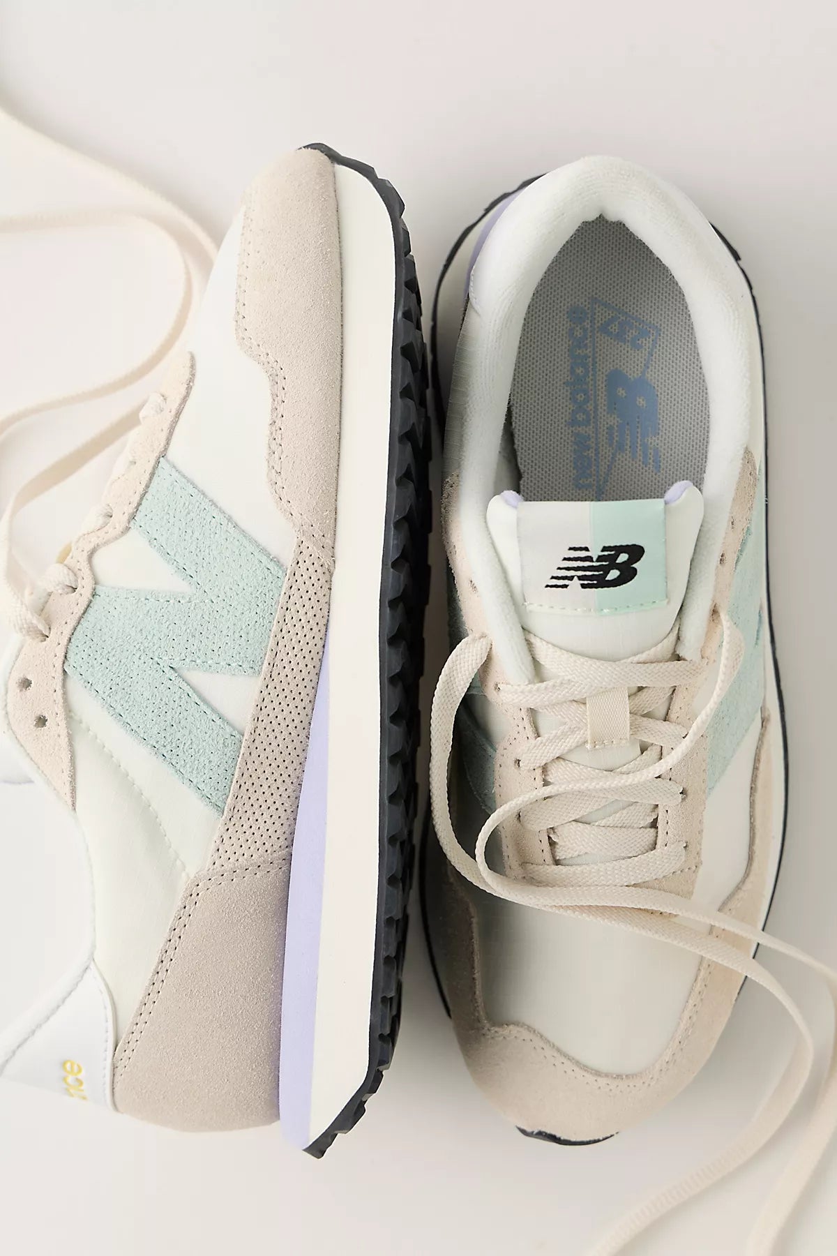 New Balance 237 Sneakers