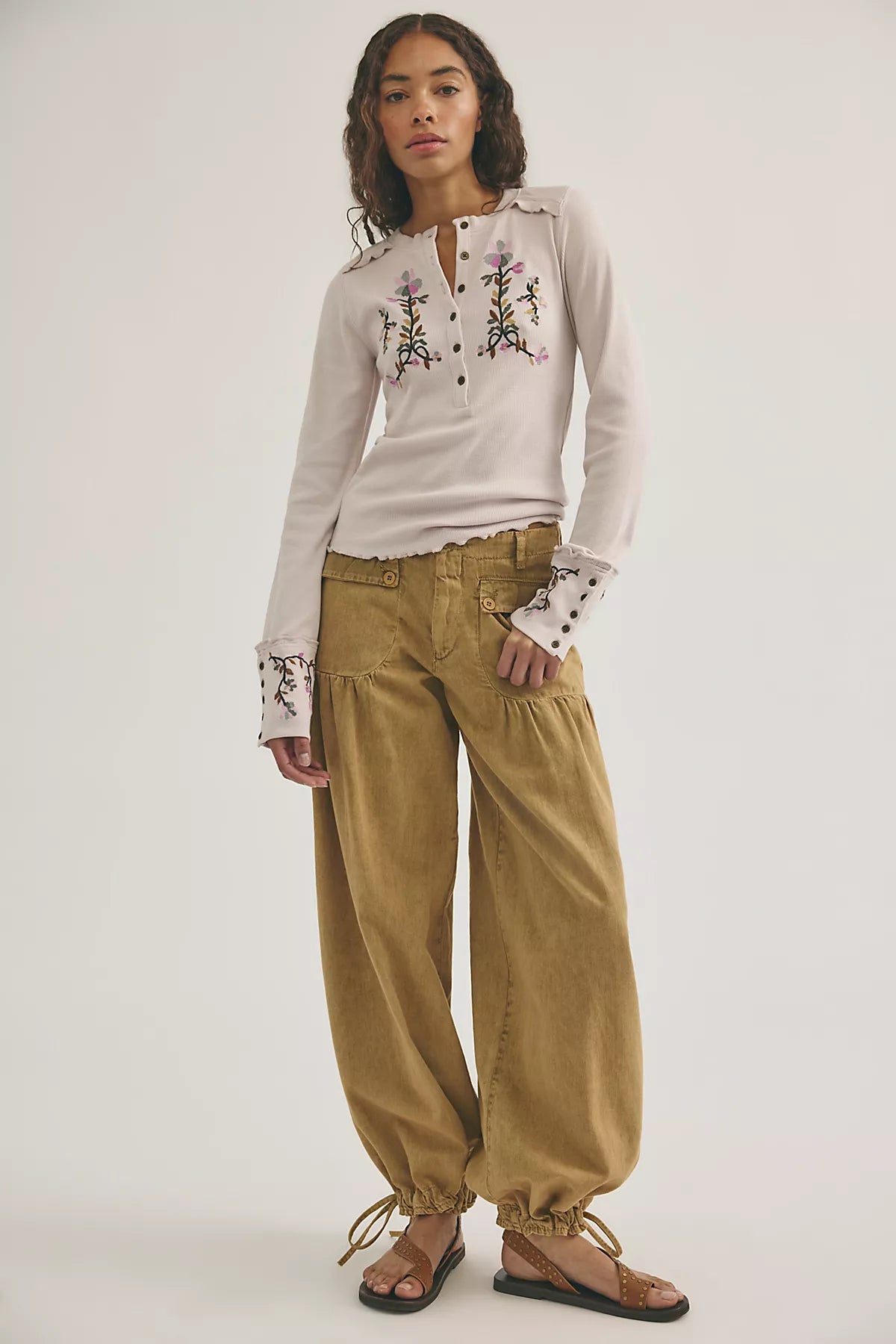 Fleur Embroidered Cuff Henley