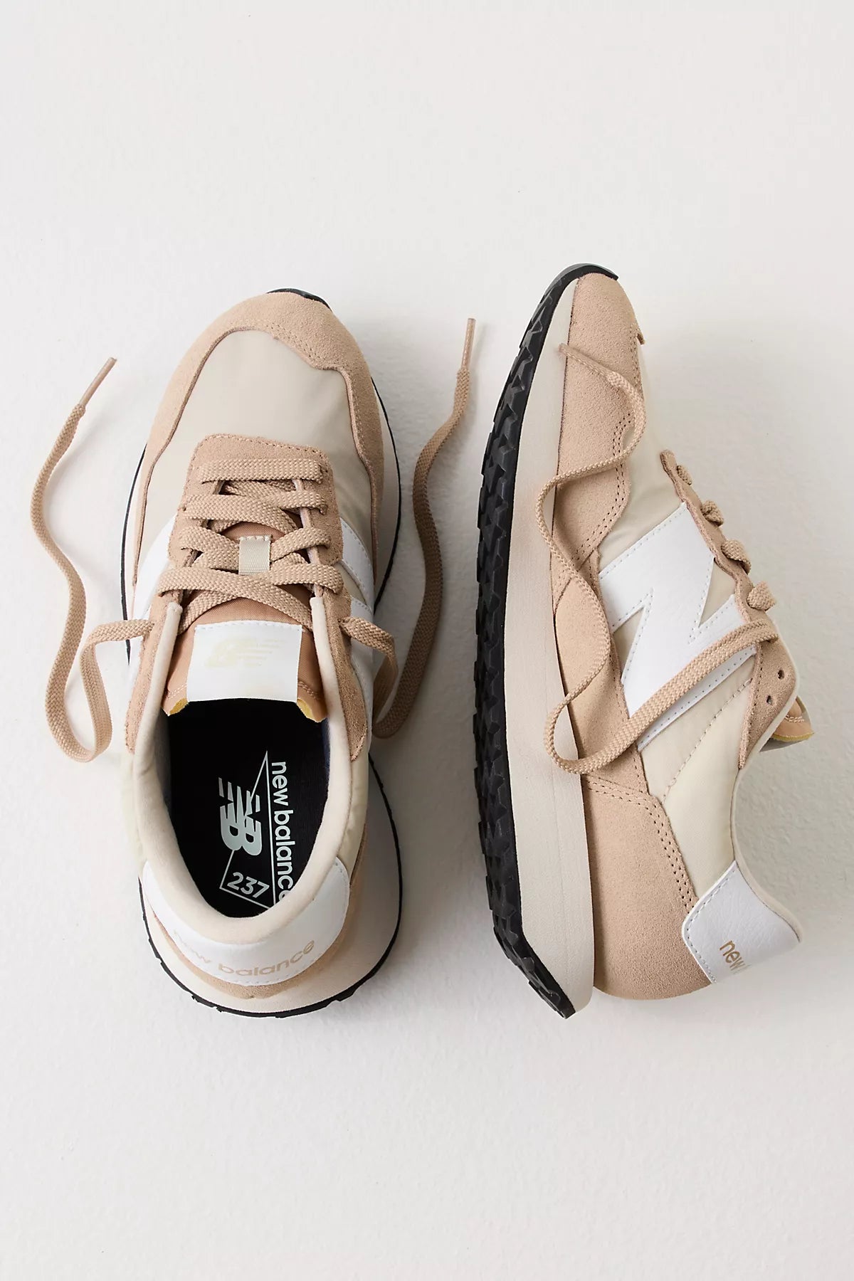New Balance 237 Sneakers