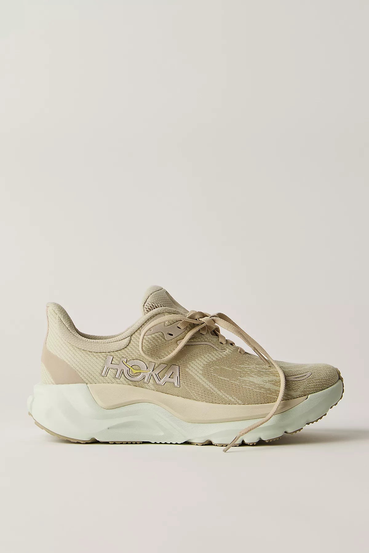 HOKA® Arahi 8 Sneakers