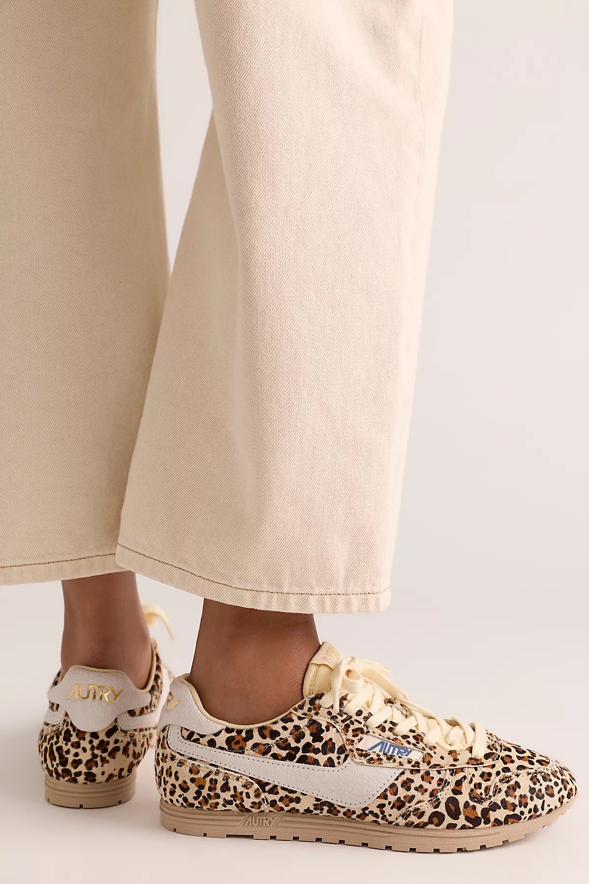 Autry Windspin Low-Top Animal Sneakers