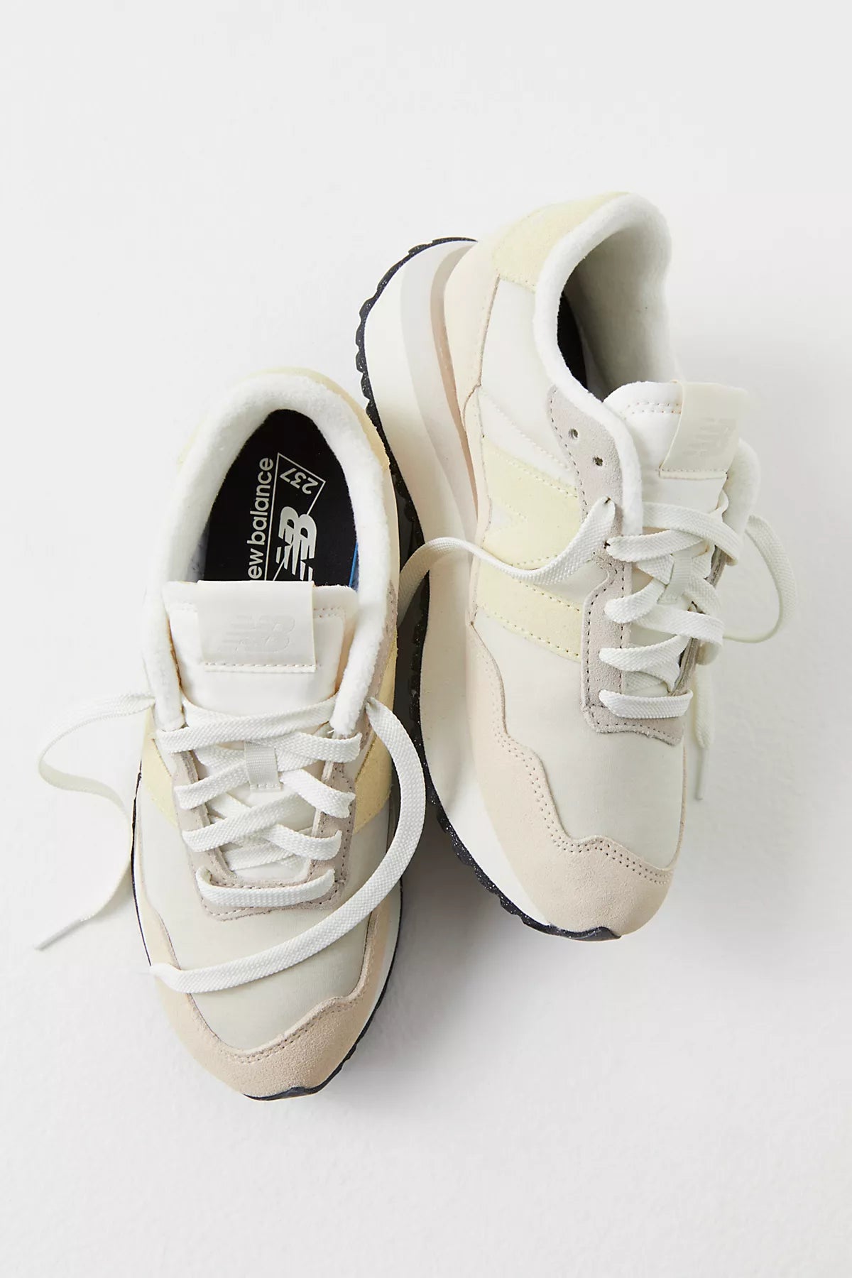 New Balance 237 Sneakers