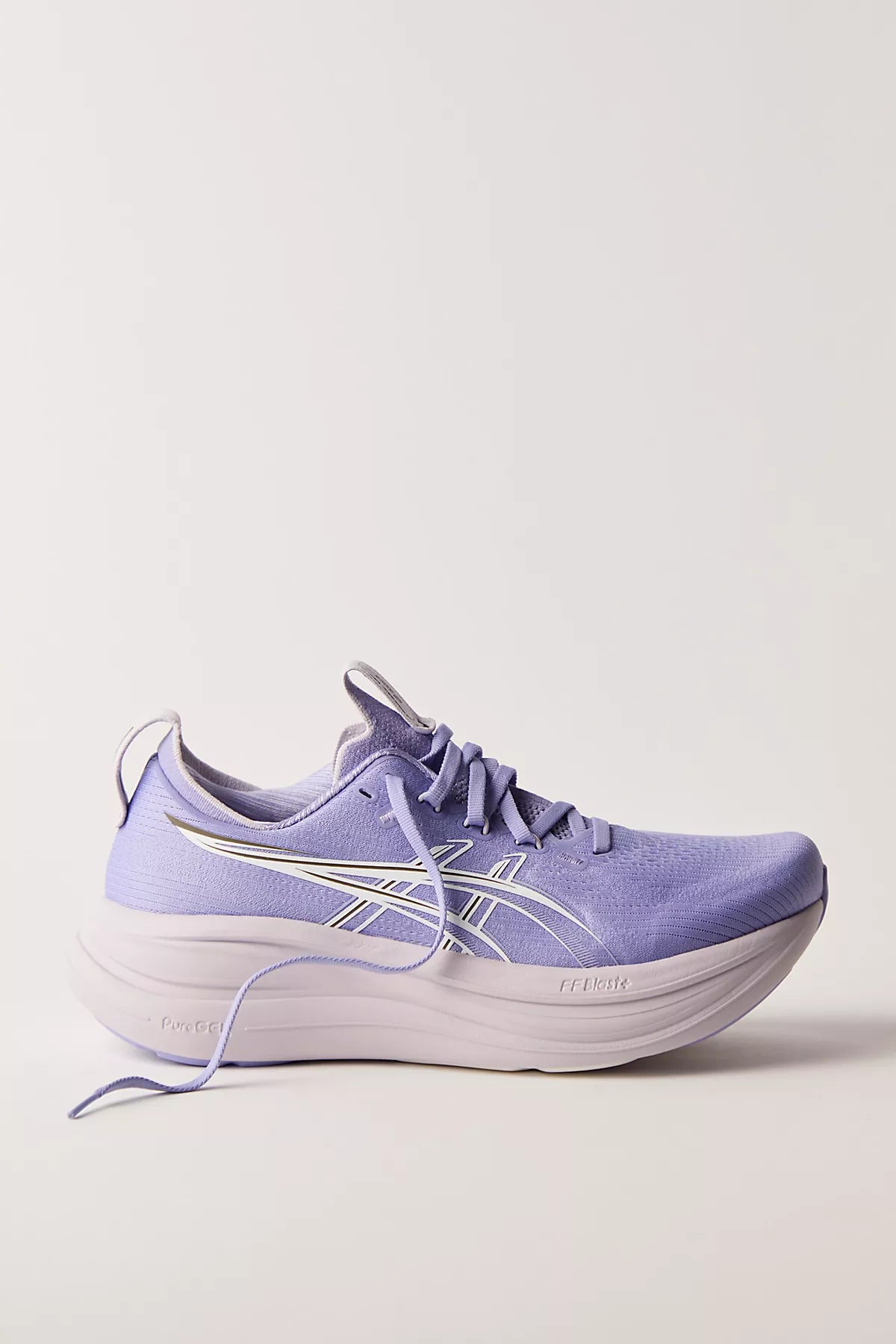 ASICS GEL-NIMBUS 28 Sneakers