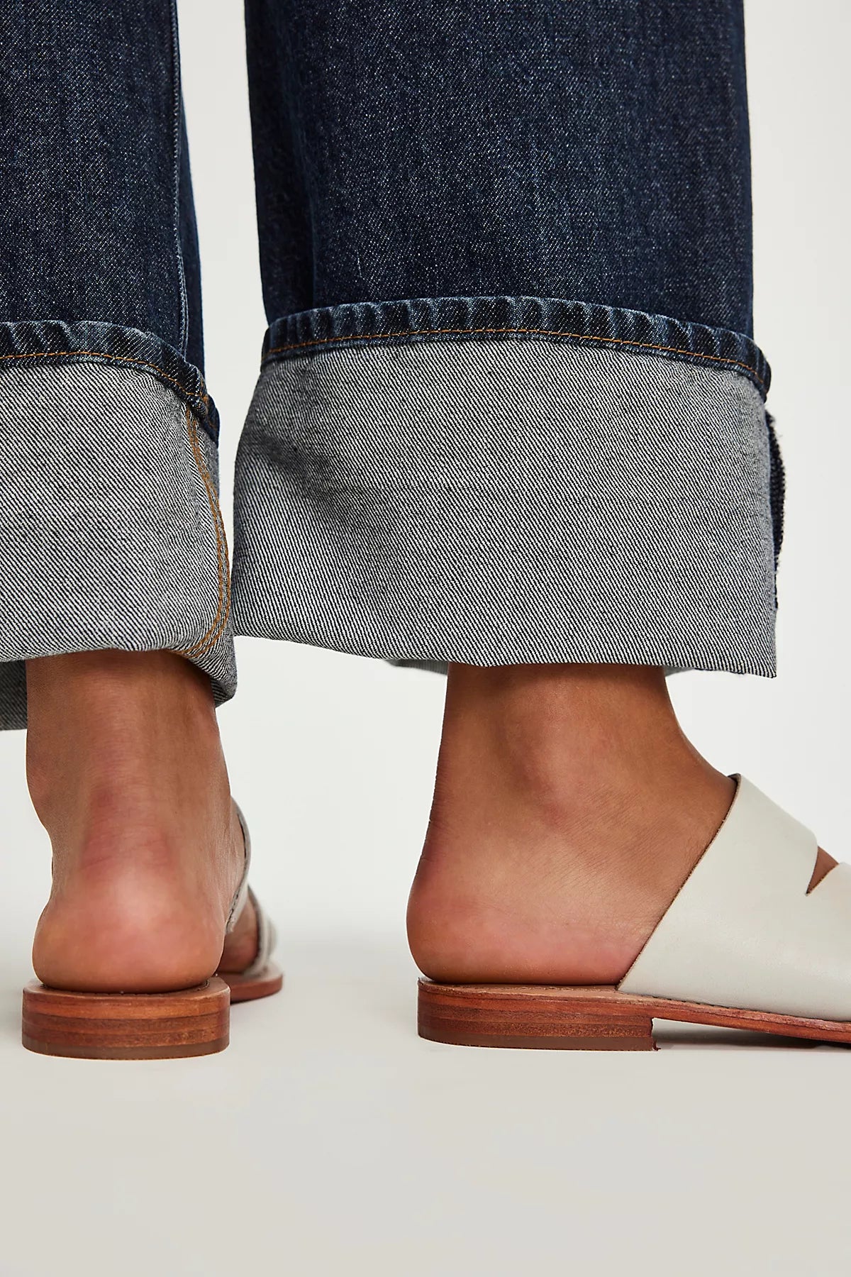Abilene Toe Loop Sandals