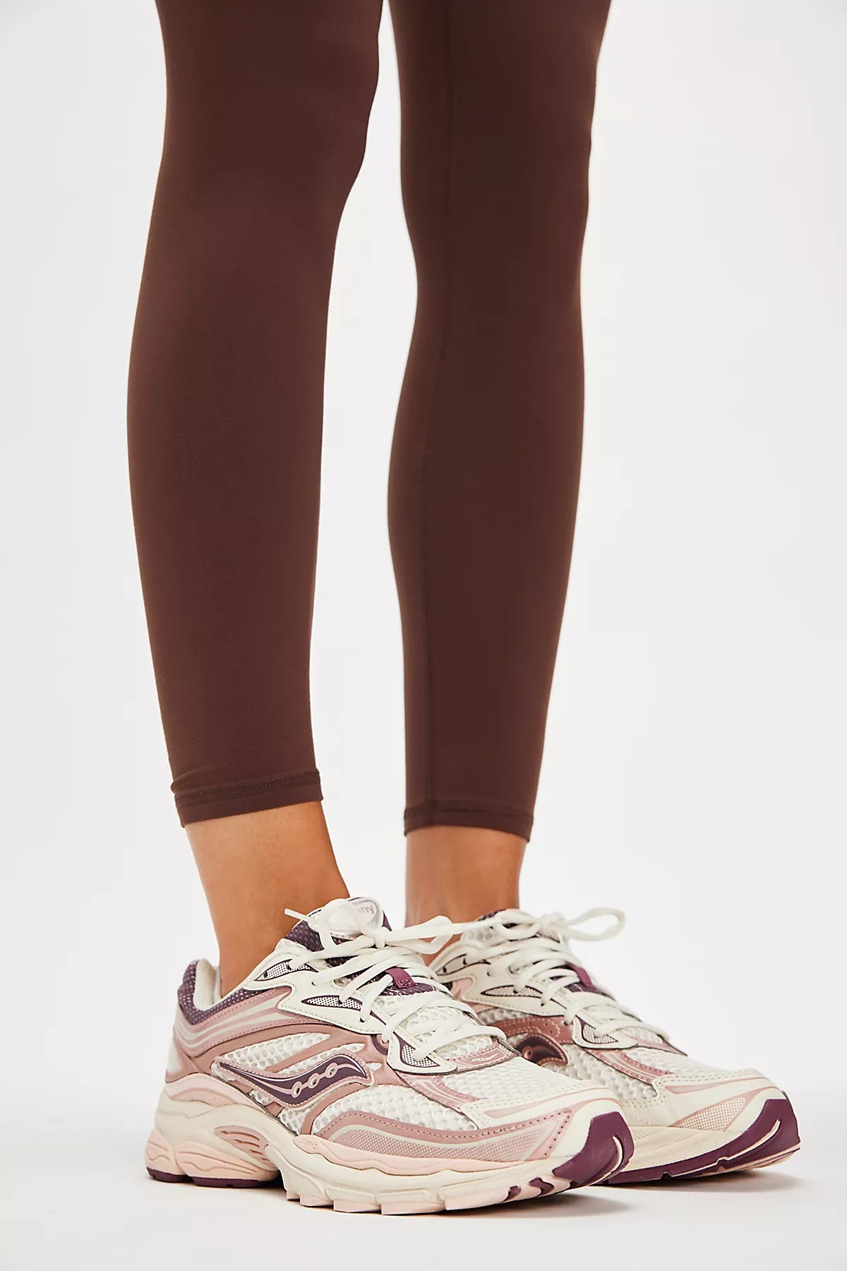 Saucony ProGrid Omni 9 Sneakers